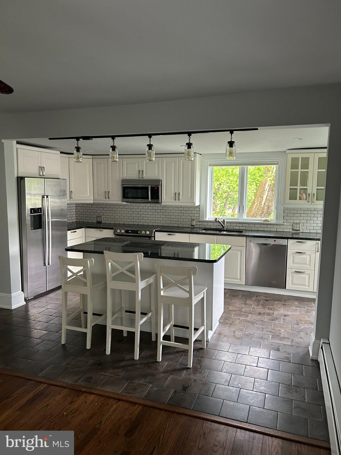 1830 FAIRVIEW ROAD