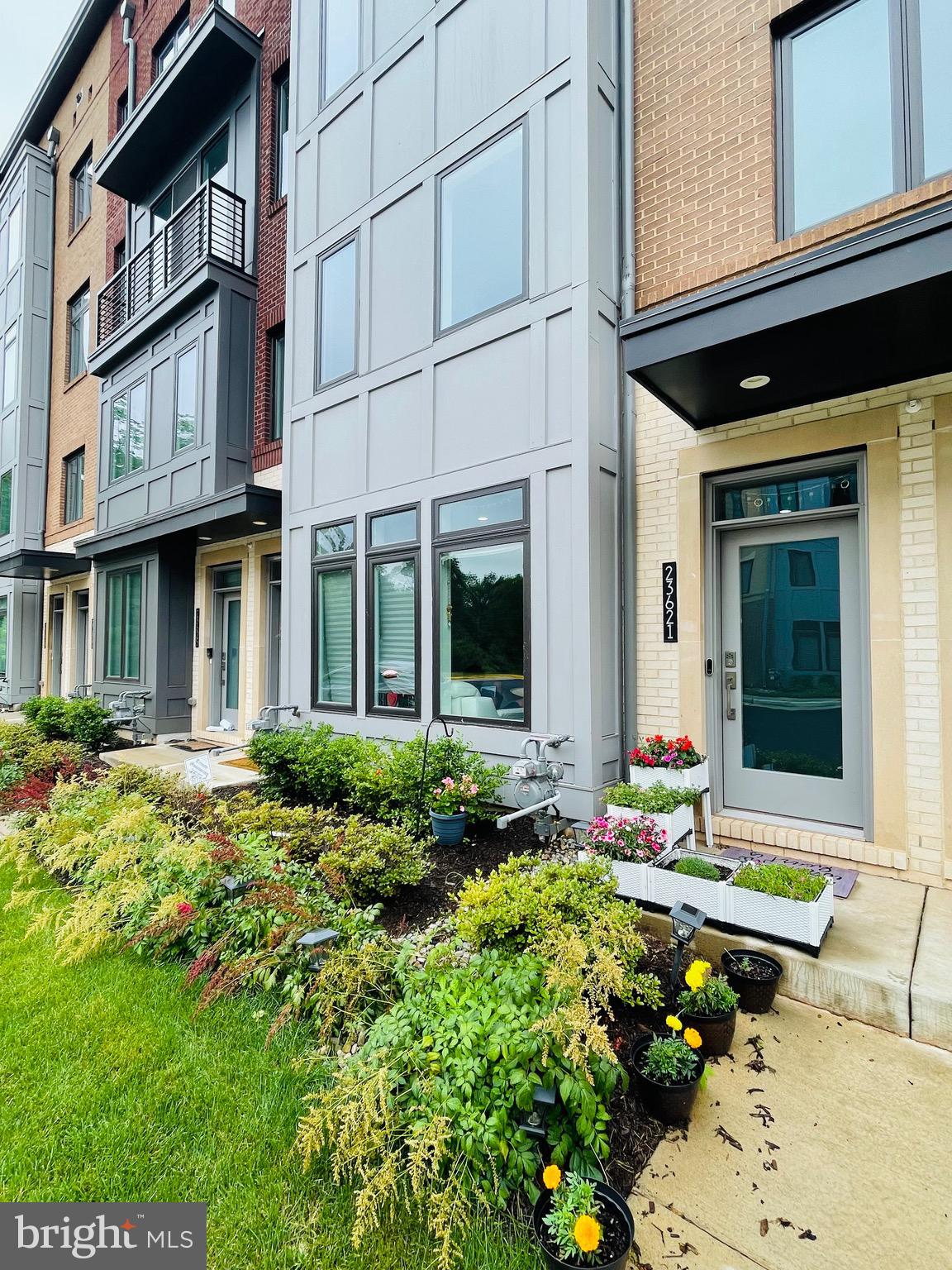 LOUDOUN VALLEY - Residential Lease