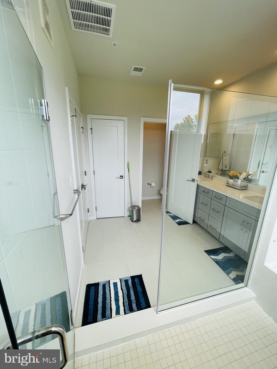 LOUDOUN VALLEY - Residential Lease