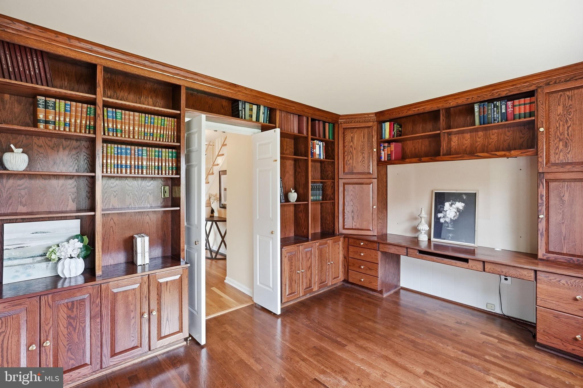 EAST GATE OF POTOMAC - Residential