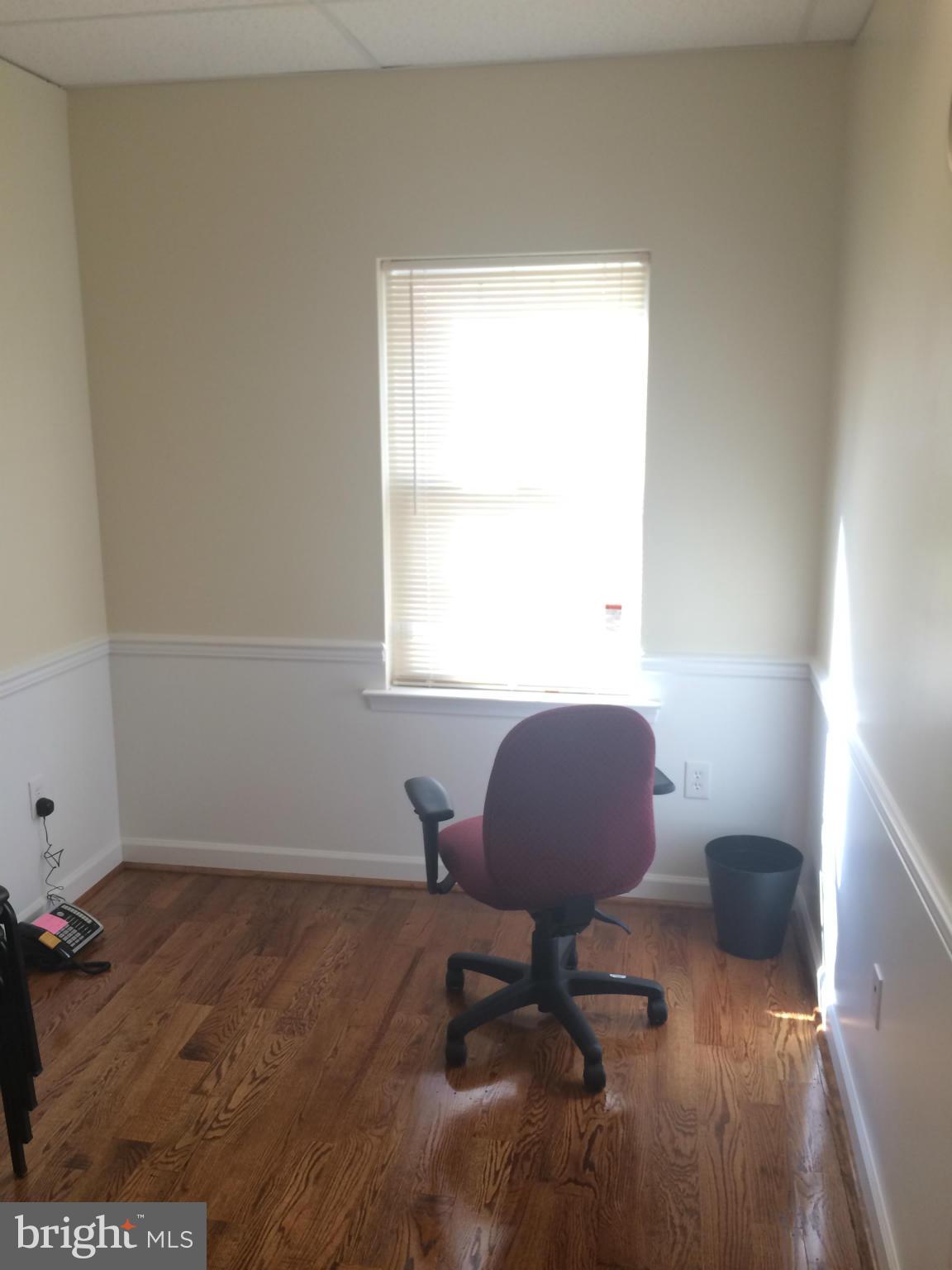 GREENBELT COURT - Commercial Lease