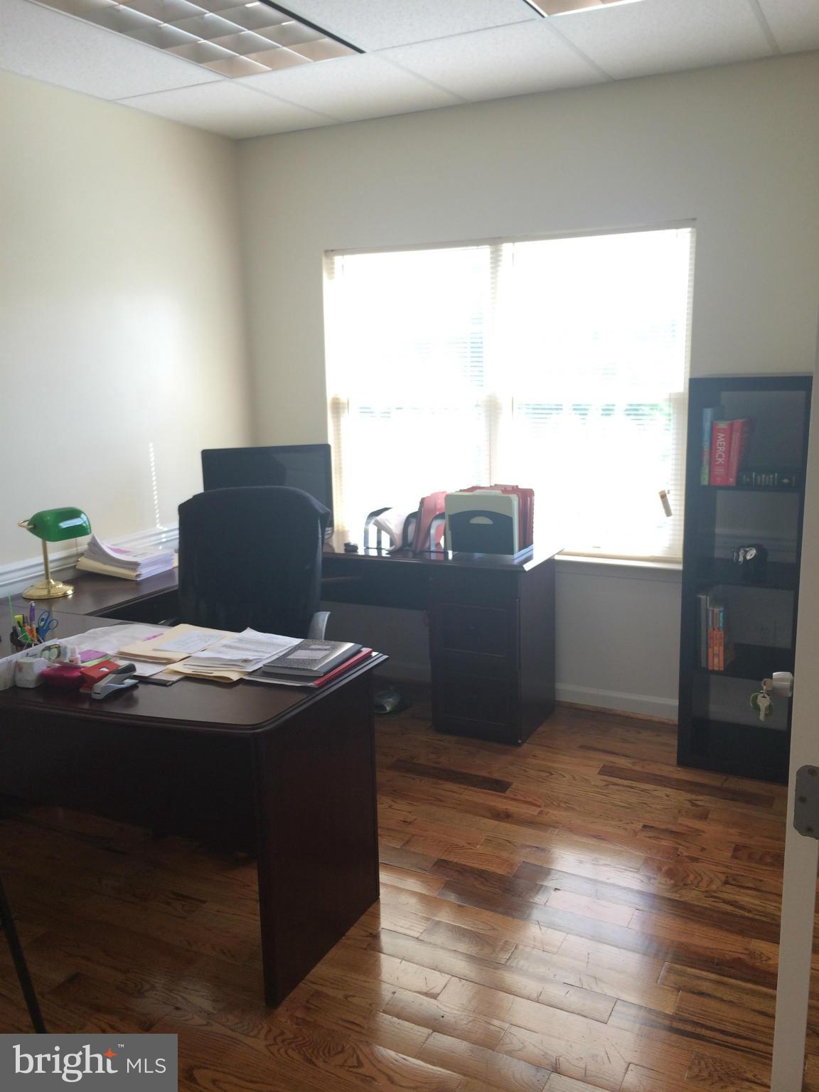 GREENBELT COURT - Commercial Lease