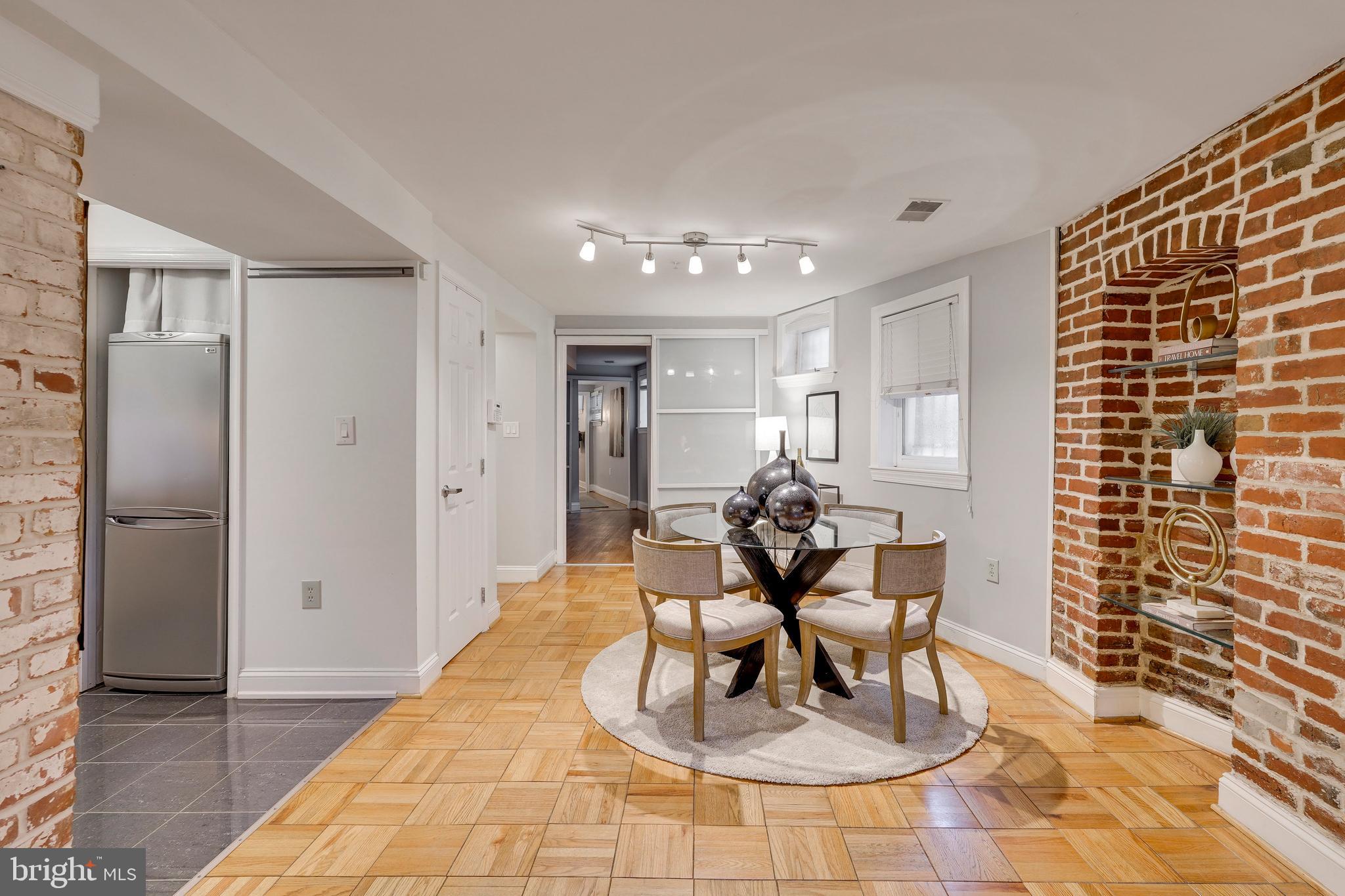 1938 BILTMORE STREET NW D