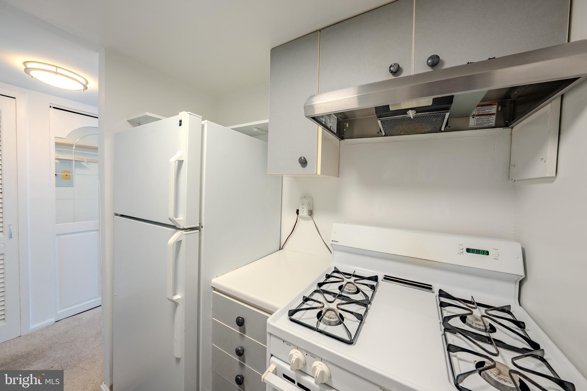 HORIZON HOUSE - Residential Lease