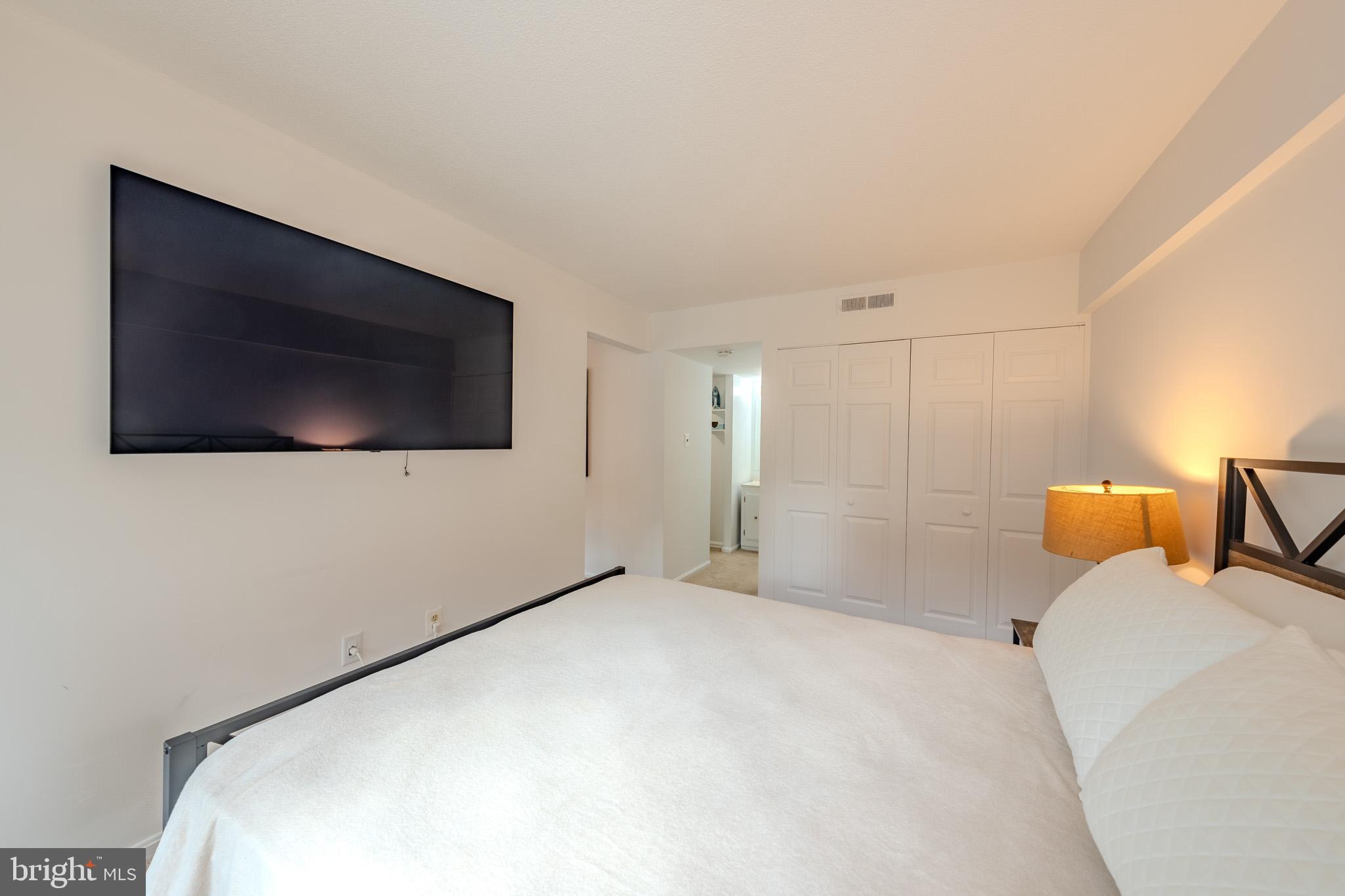 HORIZON HOUSE - Residential Lease