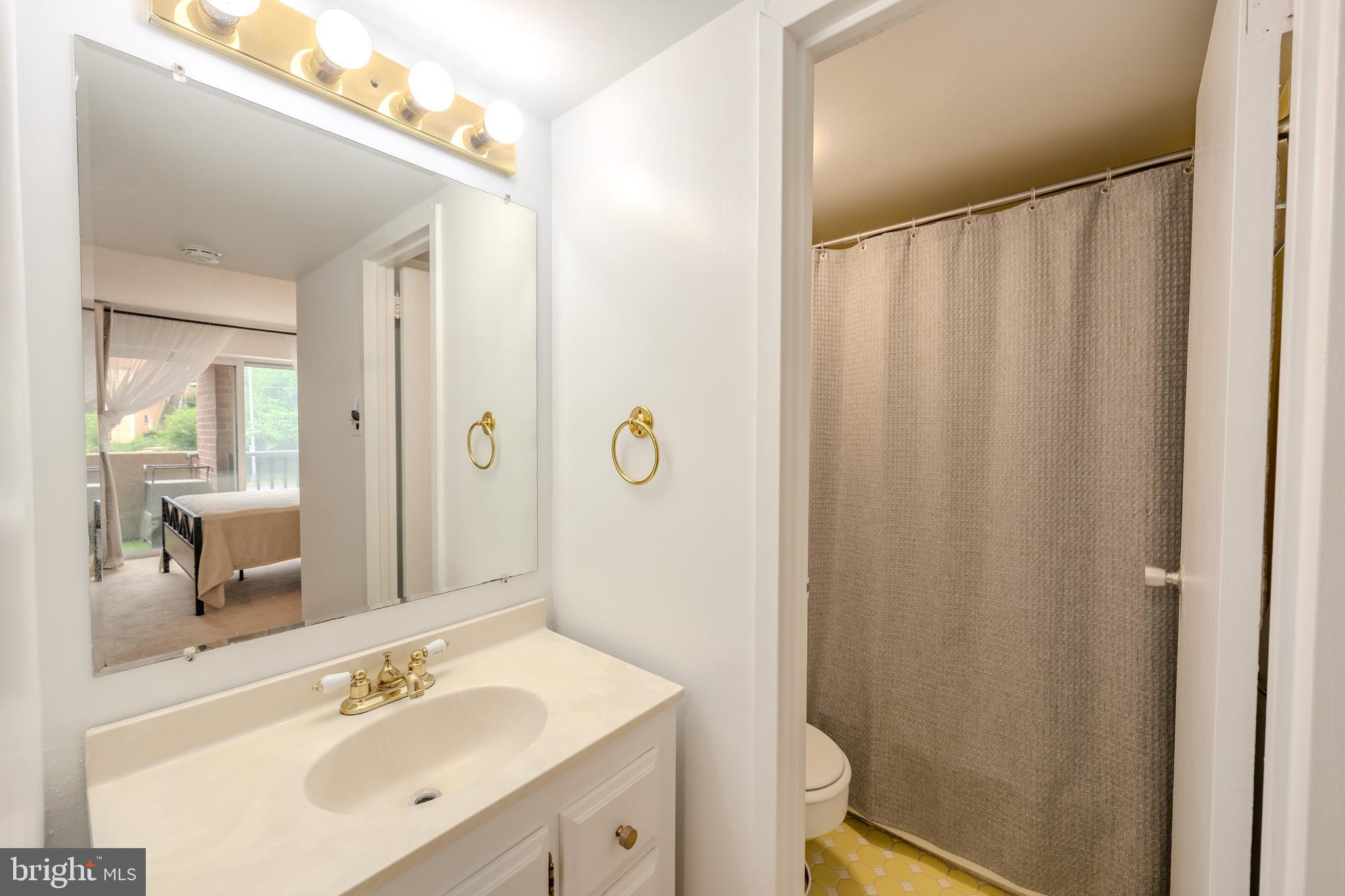 HORIZON HOUSE - Residential Lease