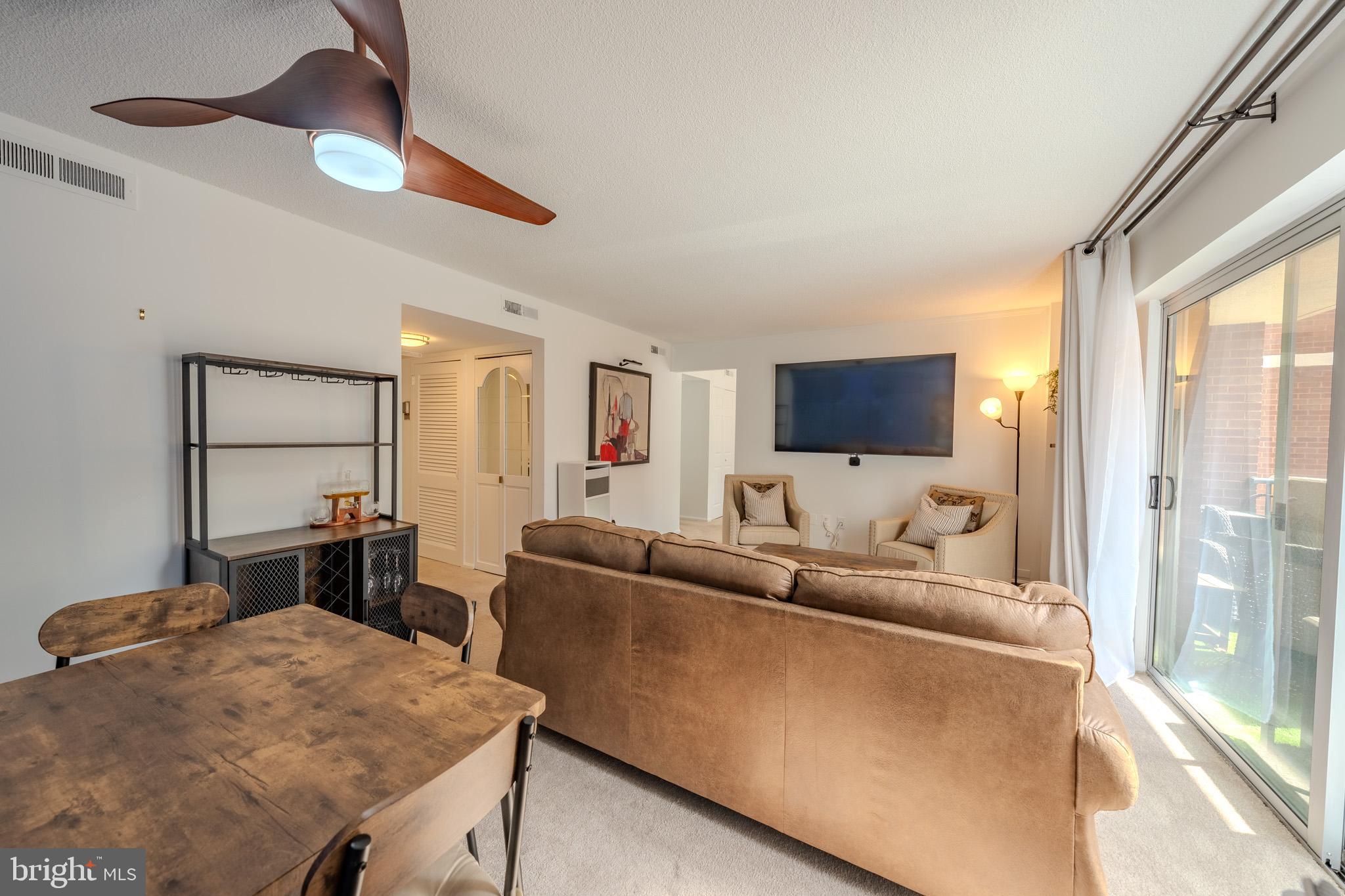 HORIZON HOUSE - Residential Lease