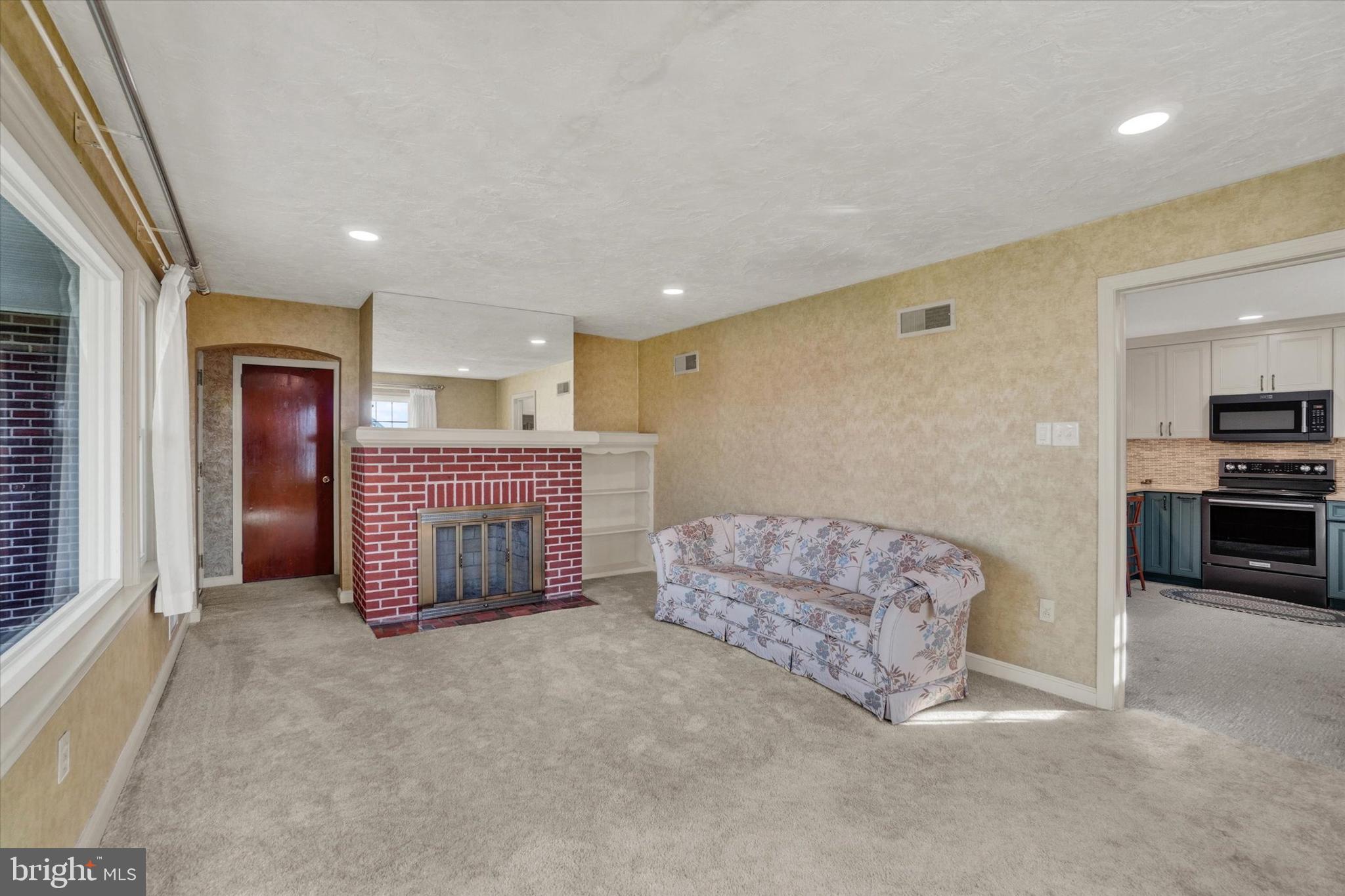 45 N ALWINE AVENUE