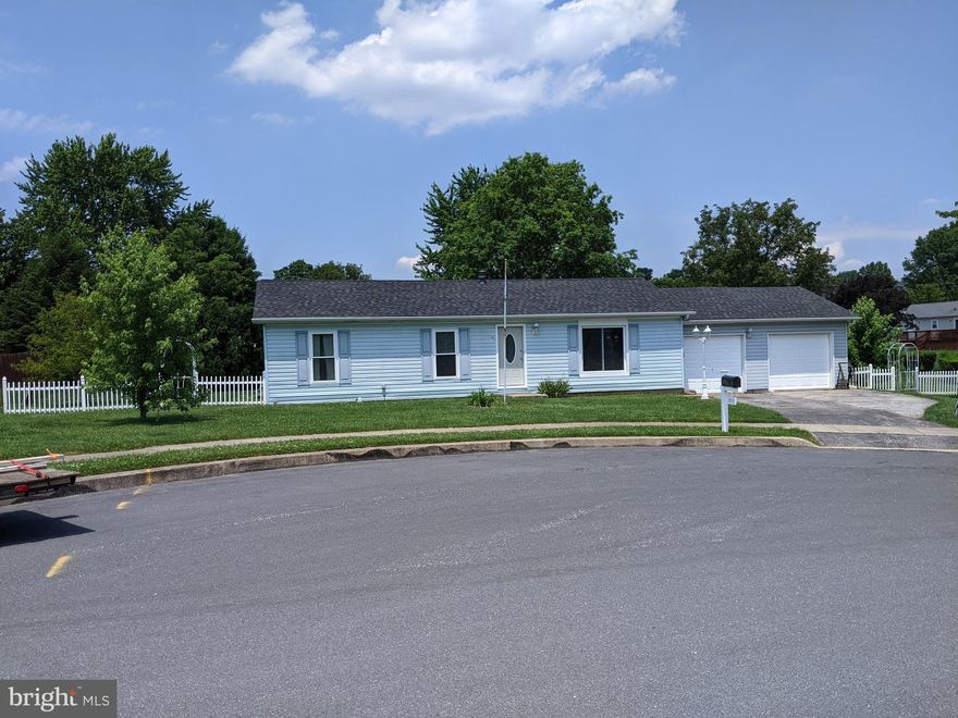 Cute as a button Rancher located on a cul-de-sac.  Enjoy the fenced and private rear yard along with the covered deck.  A 2 car garage for storage and toys is sure to please.  This home is adorable and affordable.