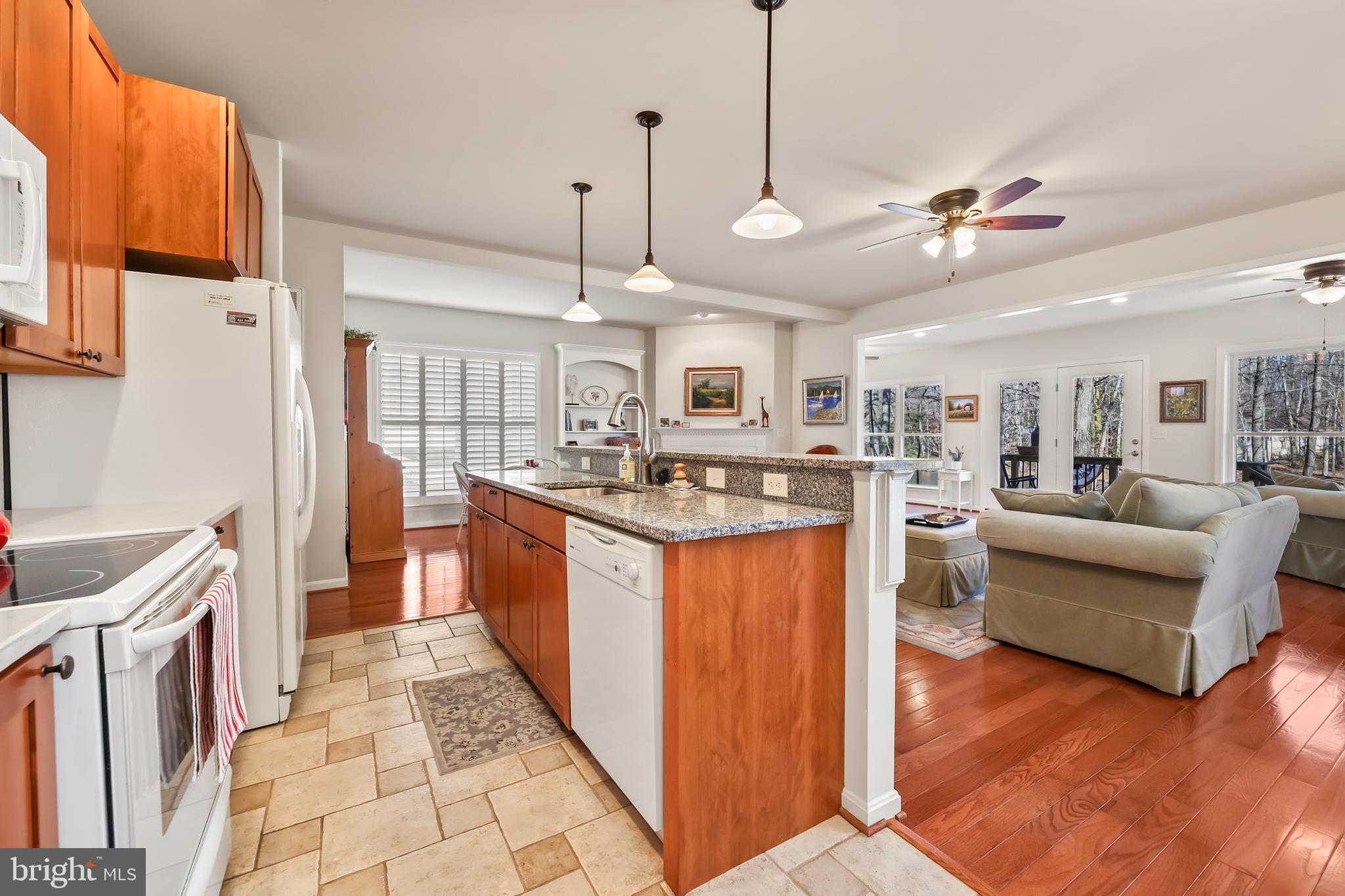 LAKE OF THE WOODS - Residential