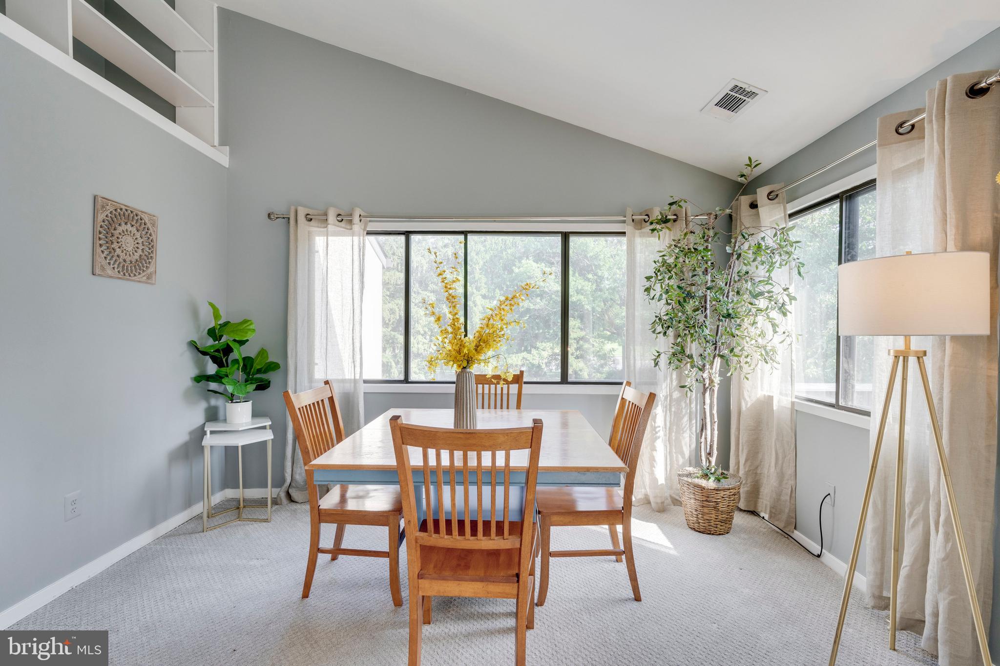 CHRISTOPHER COURT - Residential