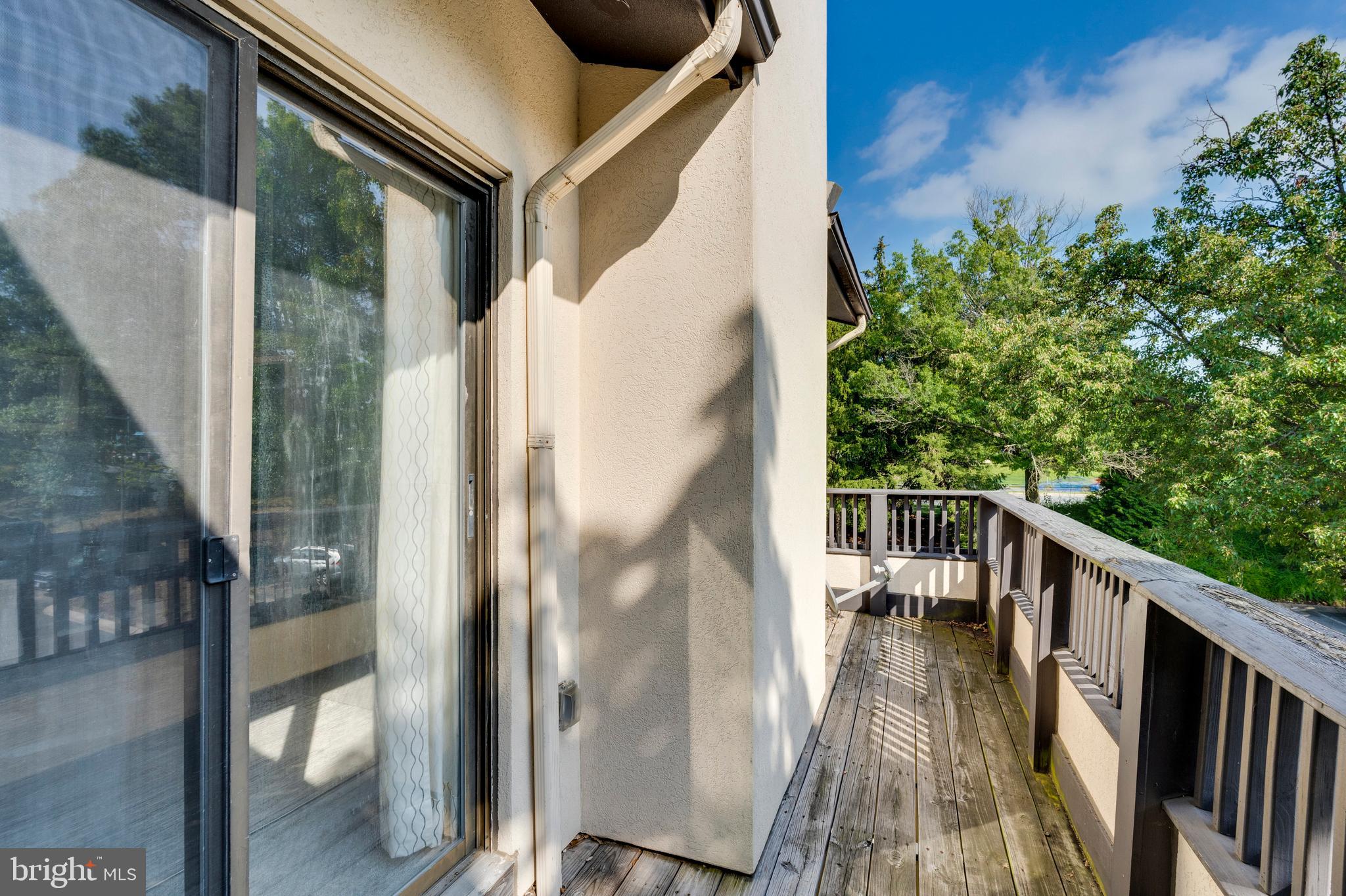 CHRISTOPHER COURT - Residential