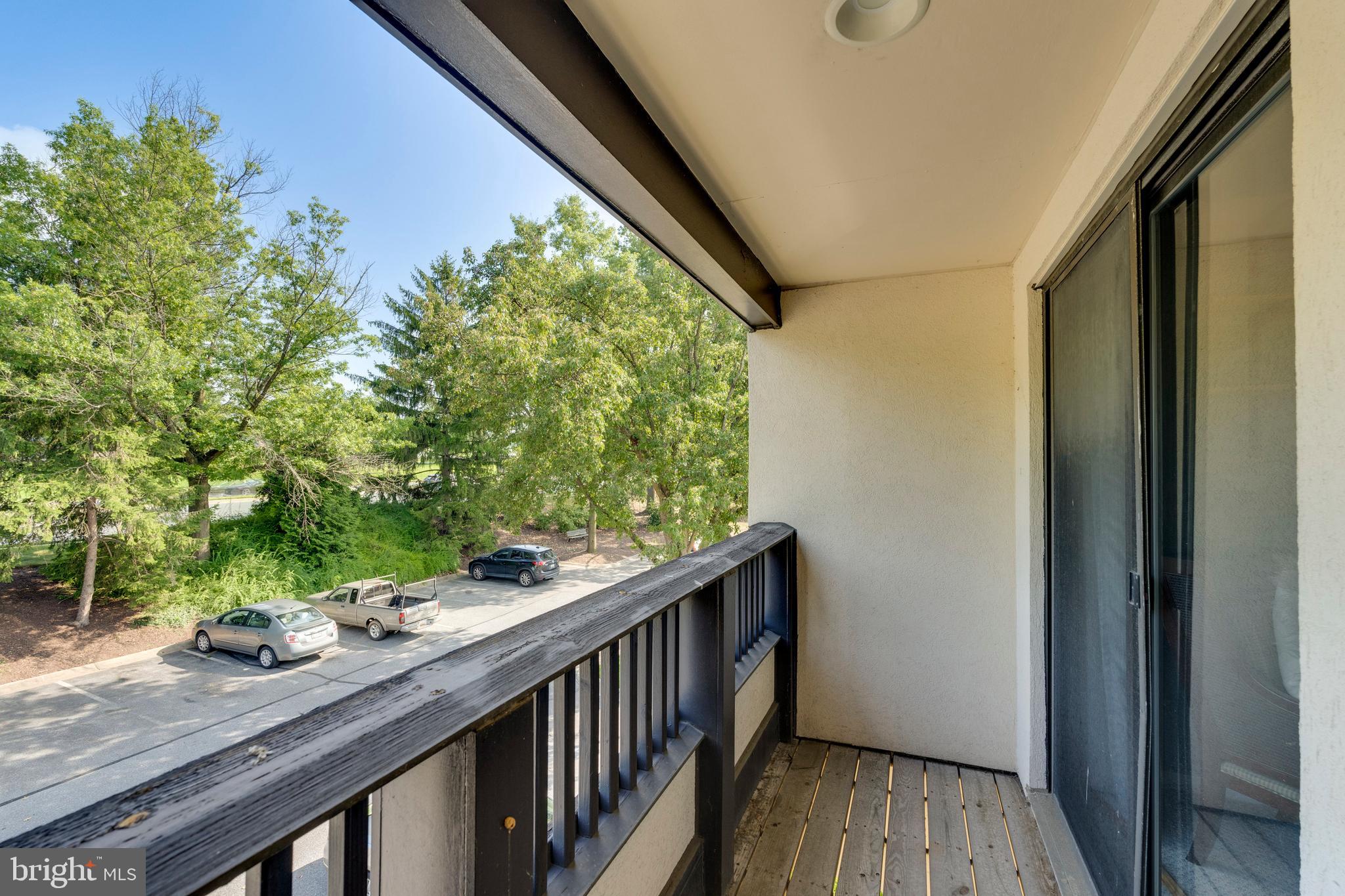 CHRISTOPHER COURT - Residential