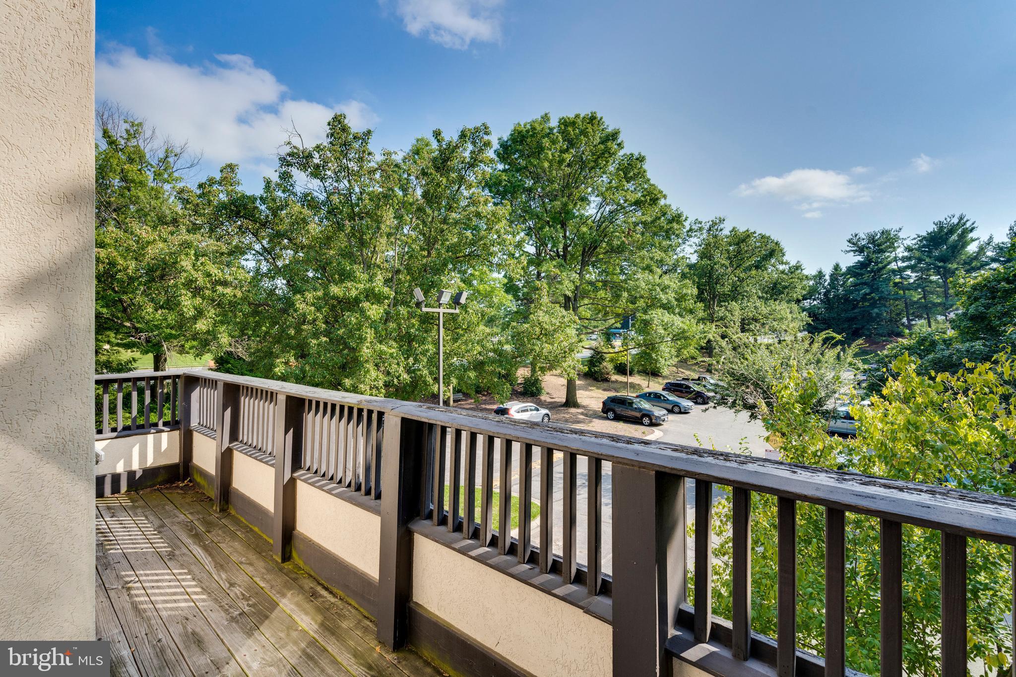 CHRISTOPHER COURT - Residential