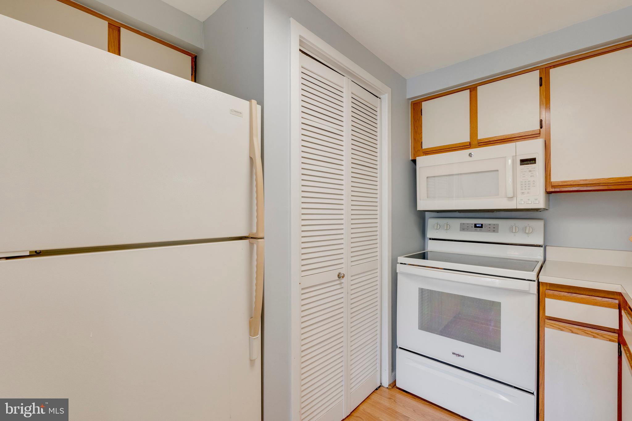 CHRISTOPHER COURT - Residential