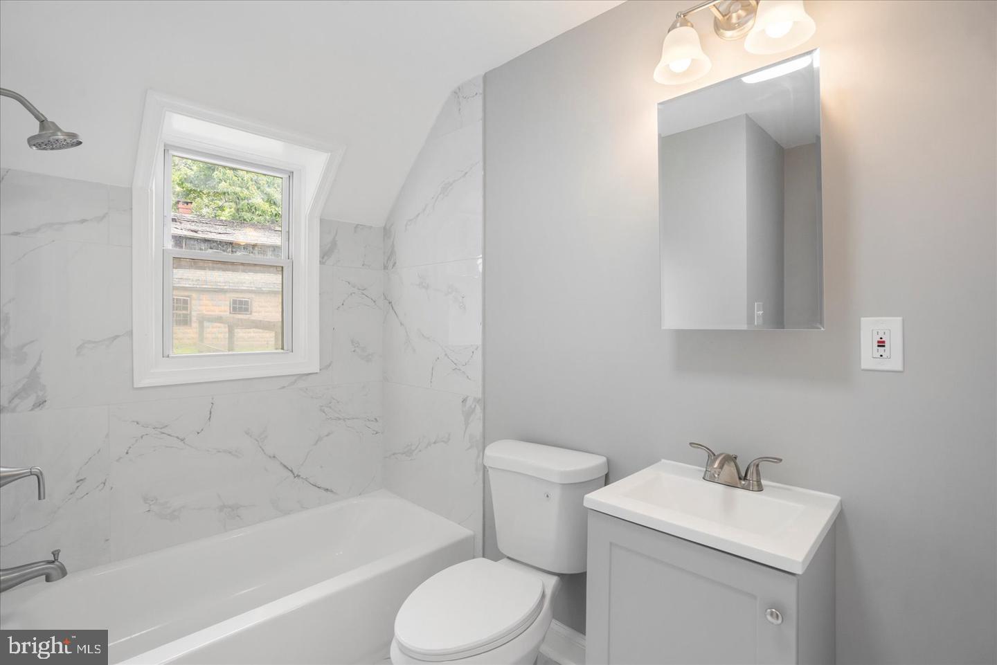 PERRYVILLE - Residential