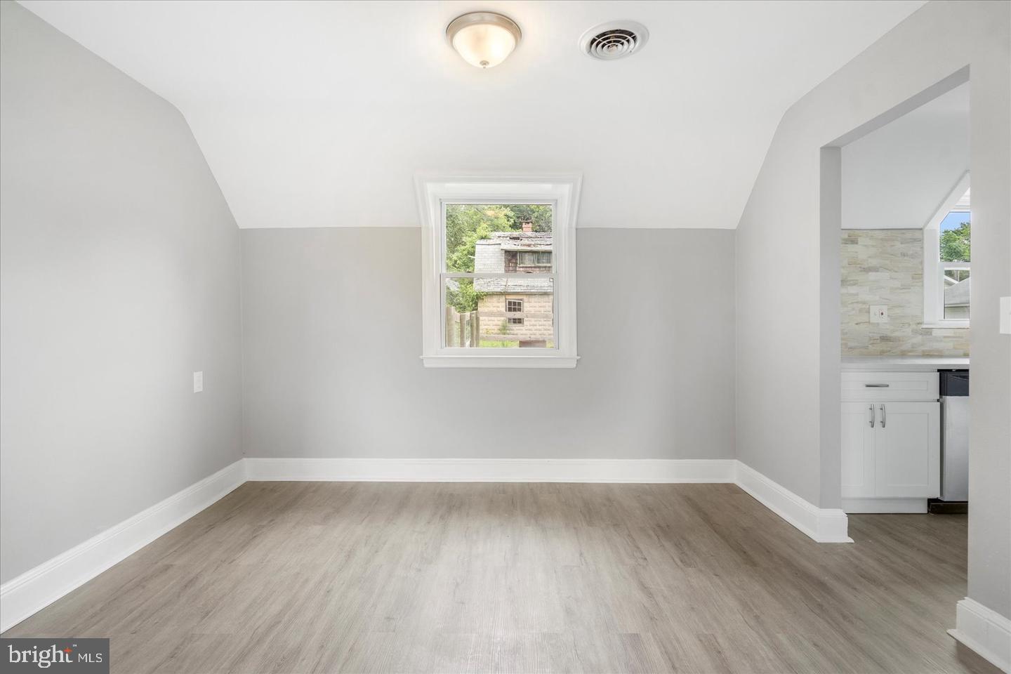 PERRYVILLE - Residential