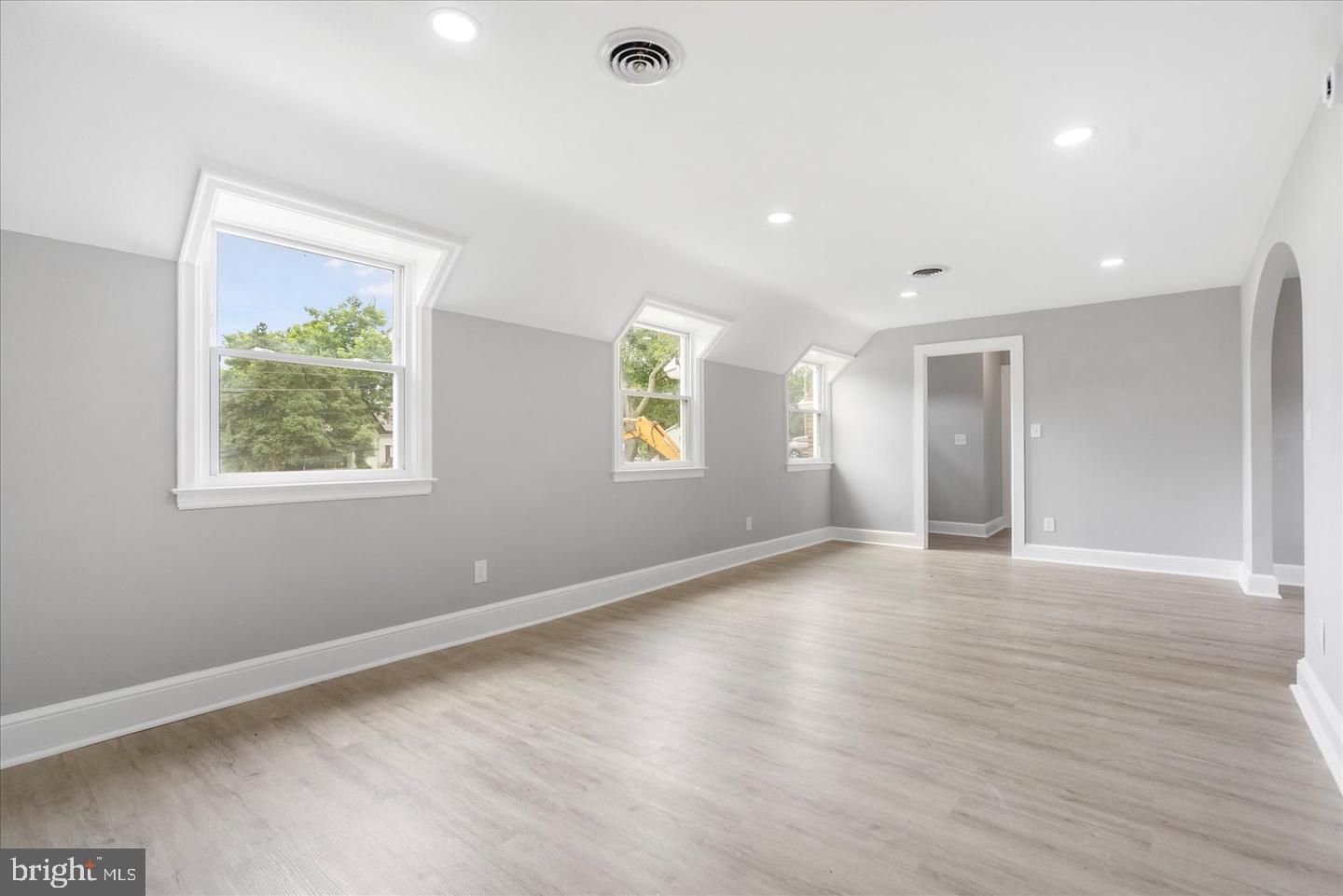 PERRYVILLE - Residential