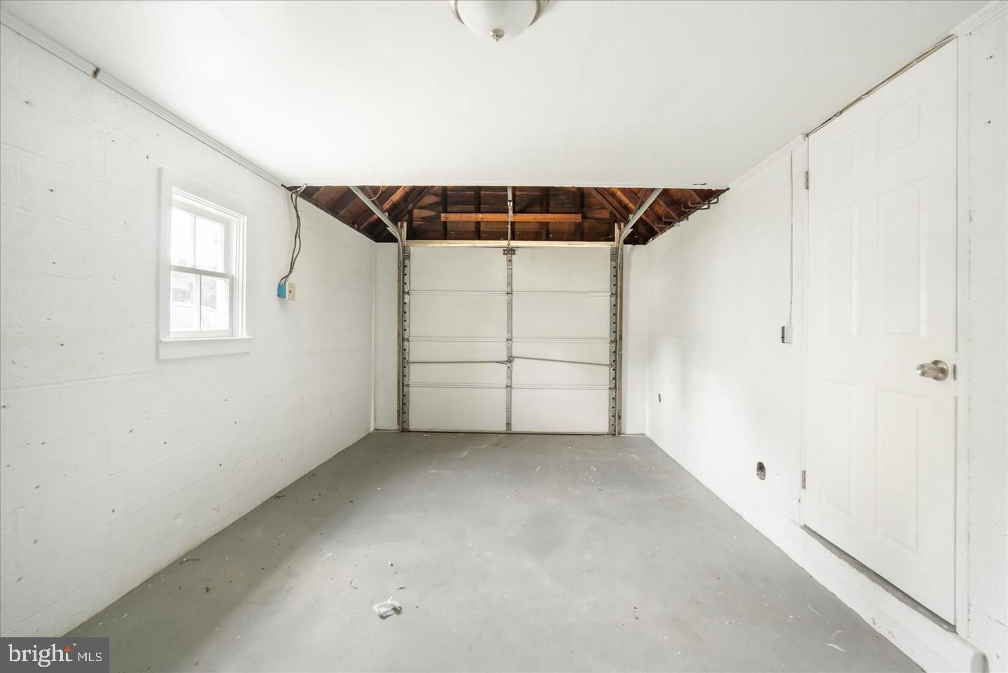 PERRYVILLE - Residential