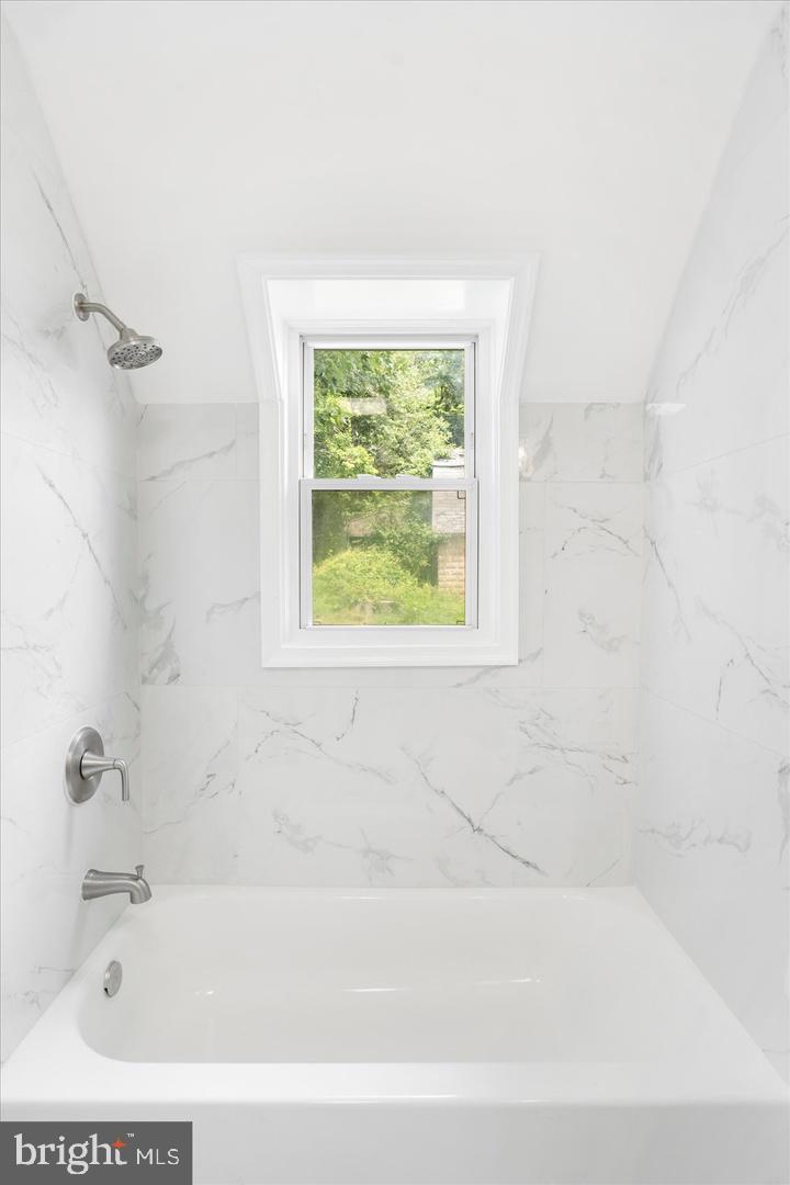 PERRYVILLE - Residential