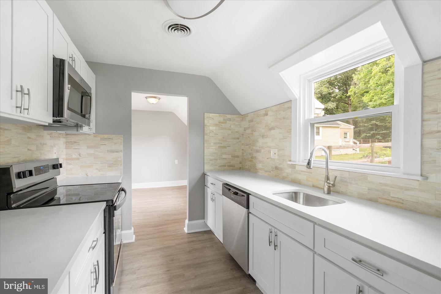 PERRYVILLE - Residential