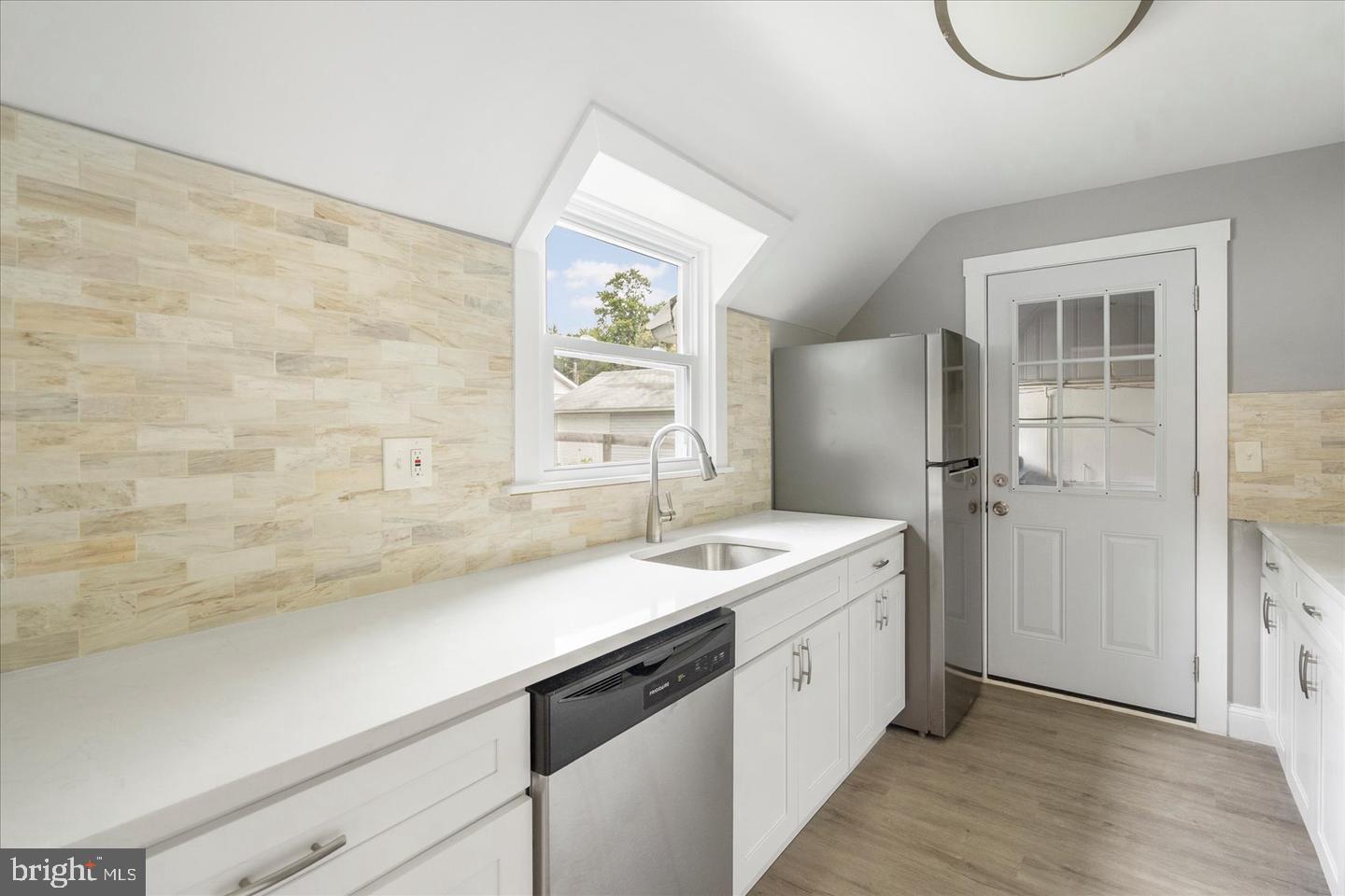 PERRYVILLE - Residential