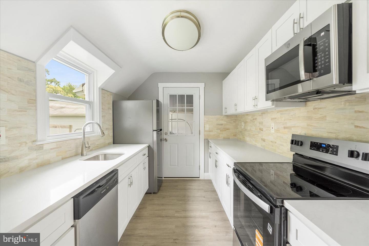 PERRYVILLE - Residential