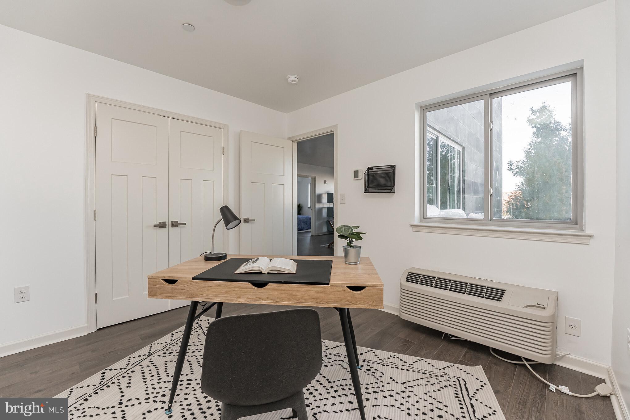 ROXBOROUGH - Residential Lease