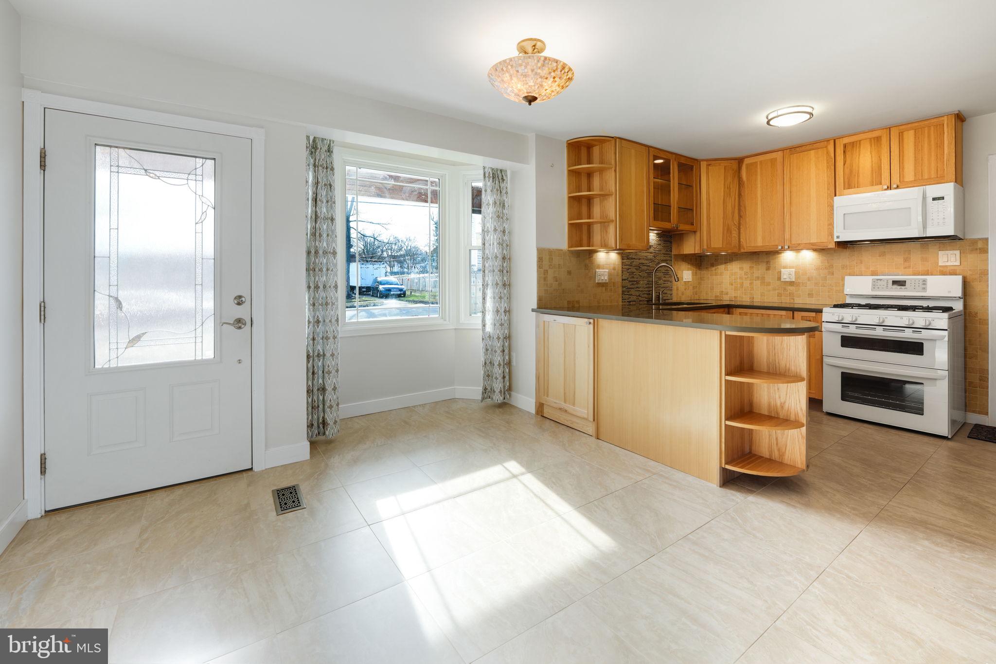 NORTH SPRINGFIELD - Residential