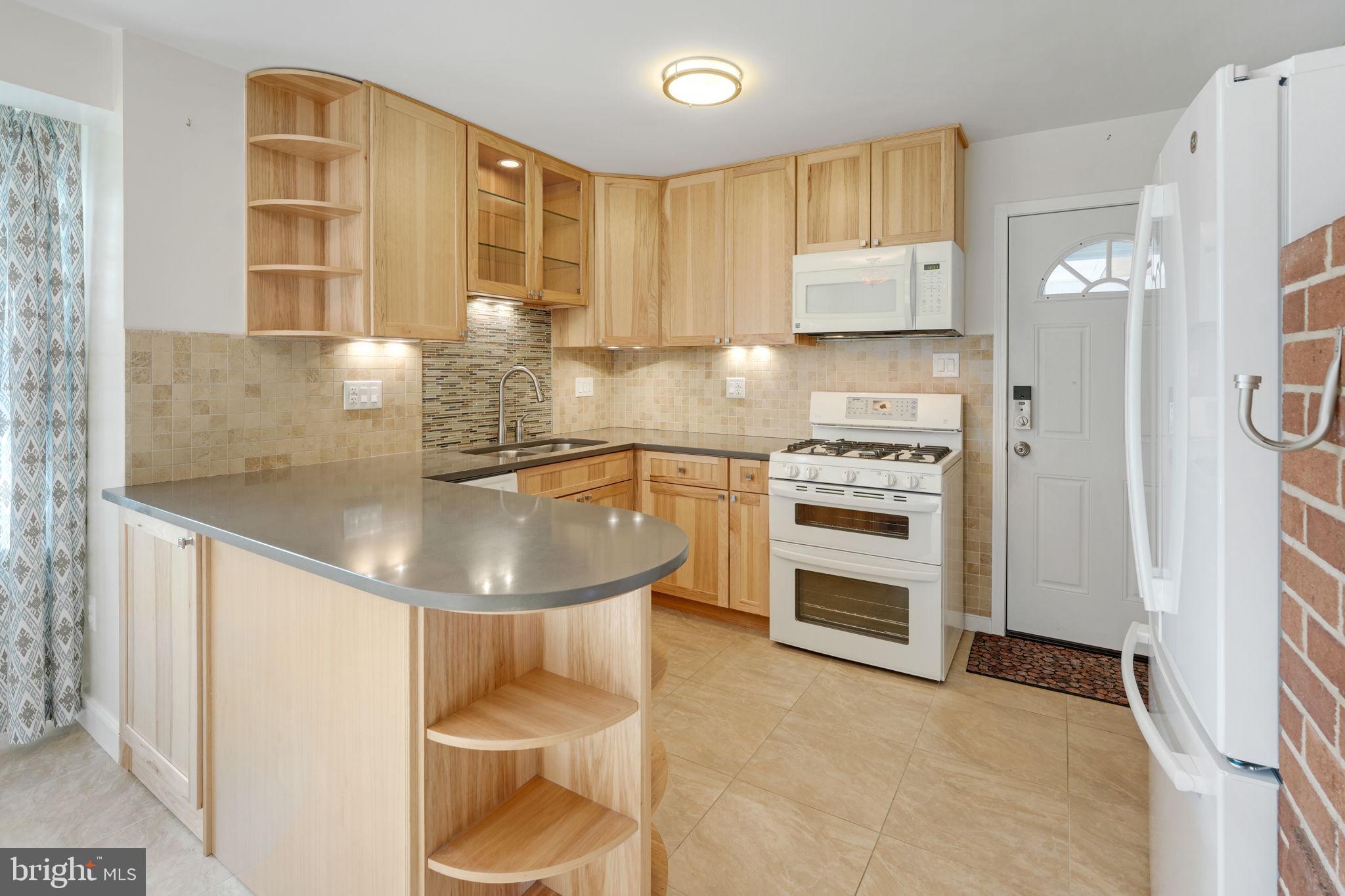 NORTH SPRINGFIELD - Residential