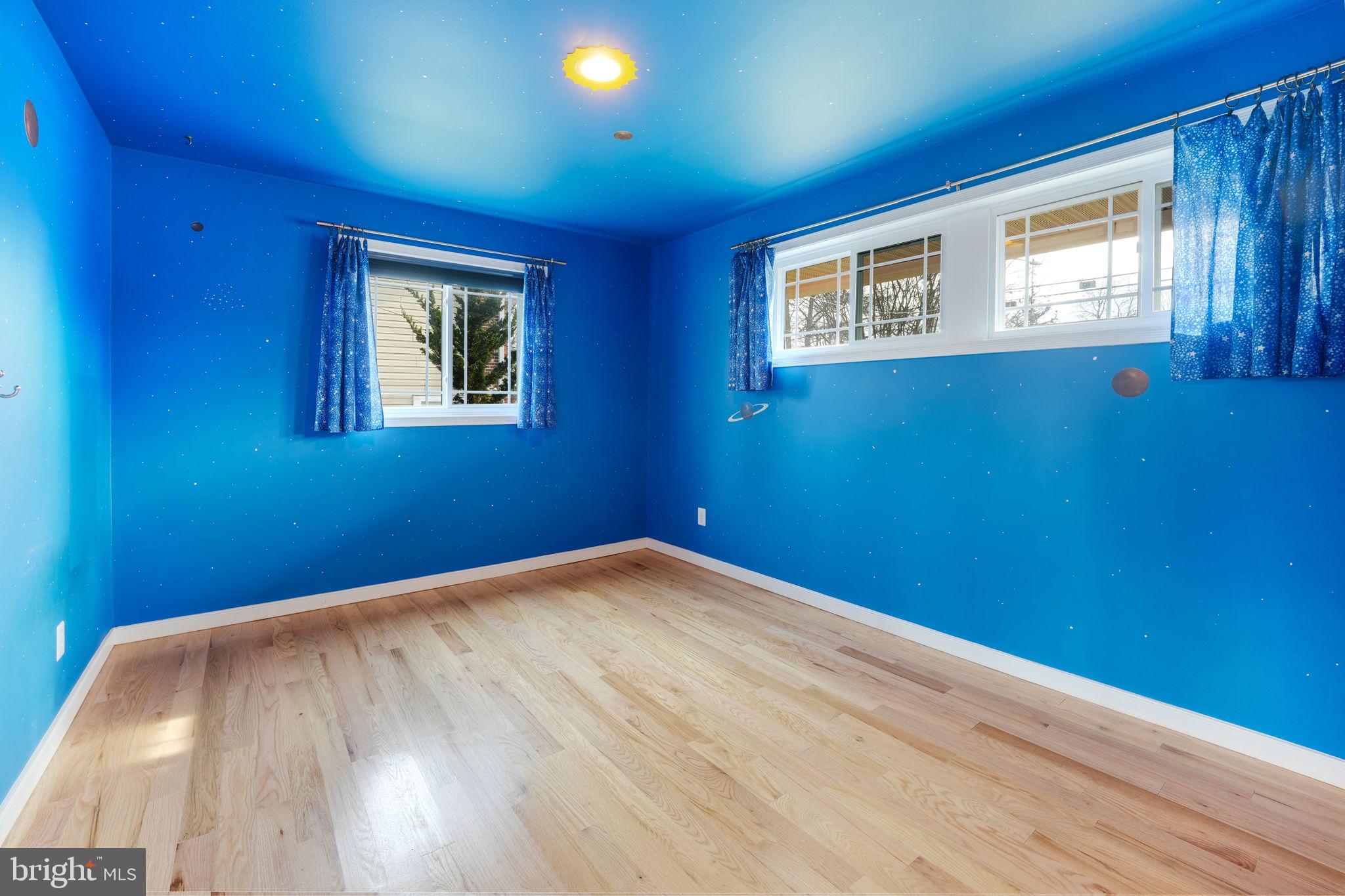 NORTH SPRINGFIELD - Residential