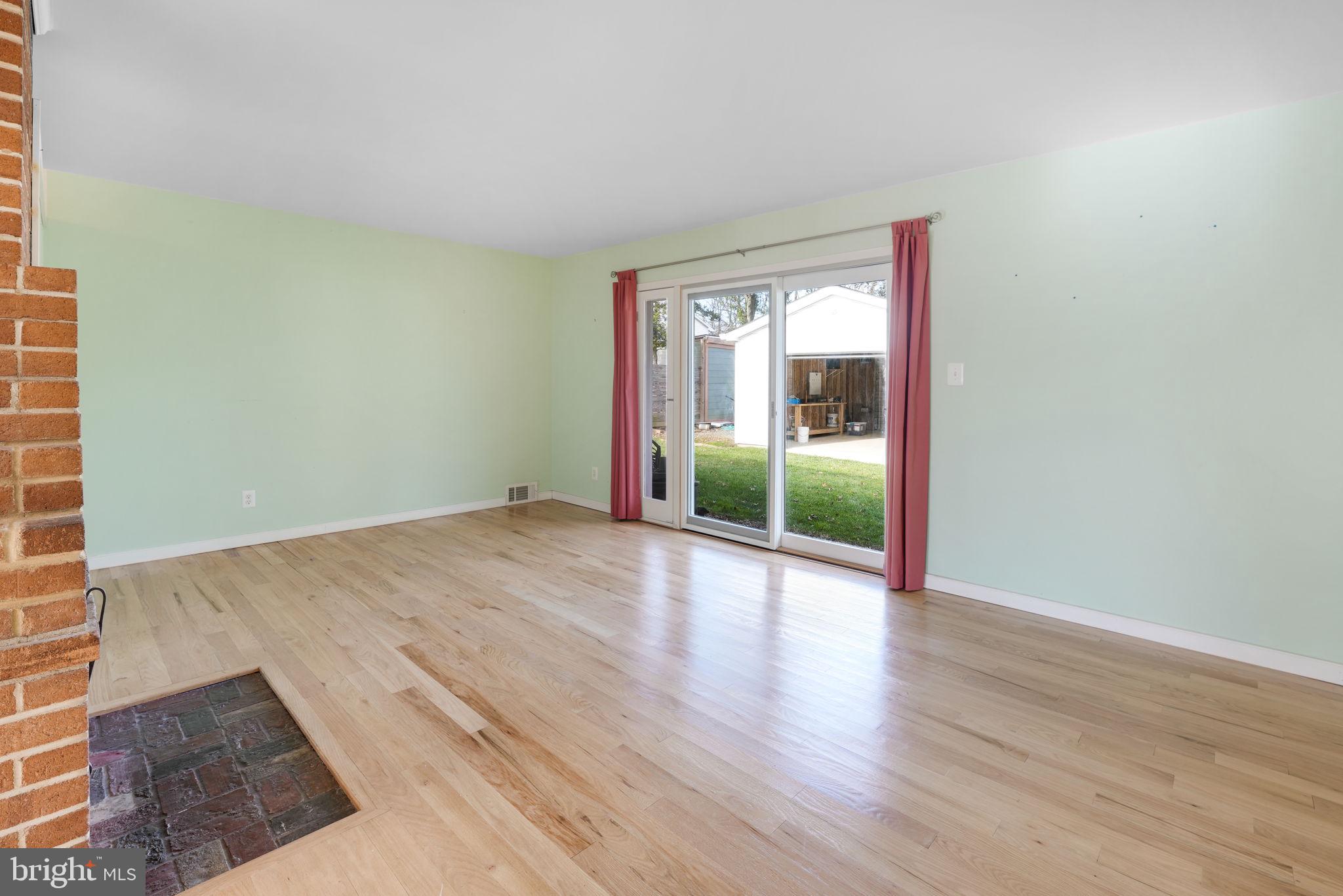 NORTH SPRINGFIELD - Residential