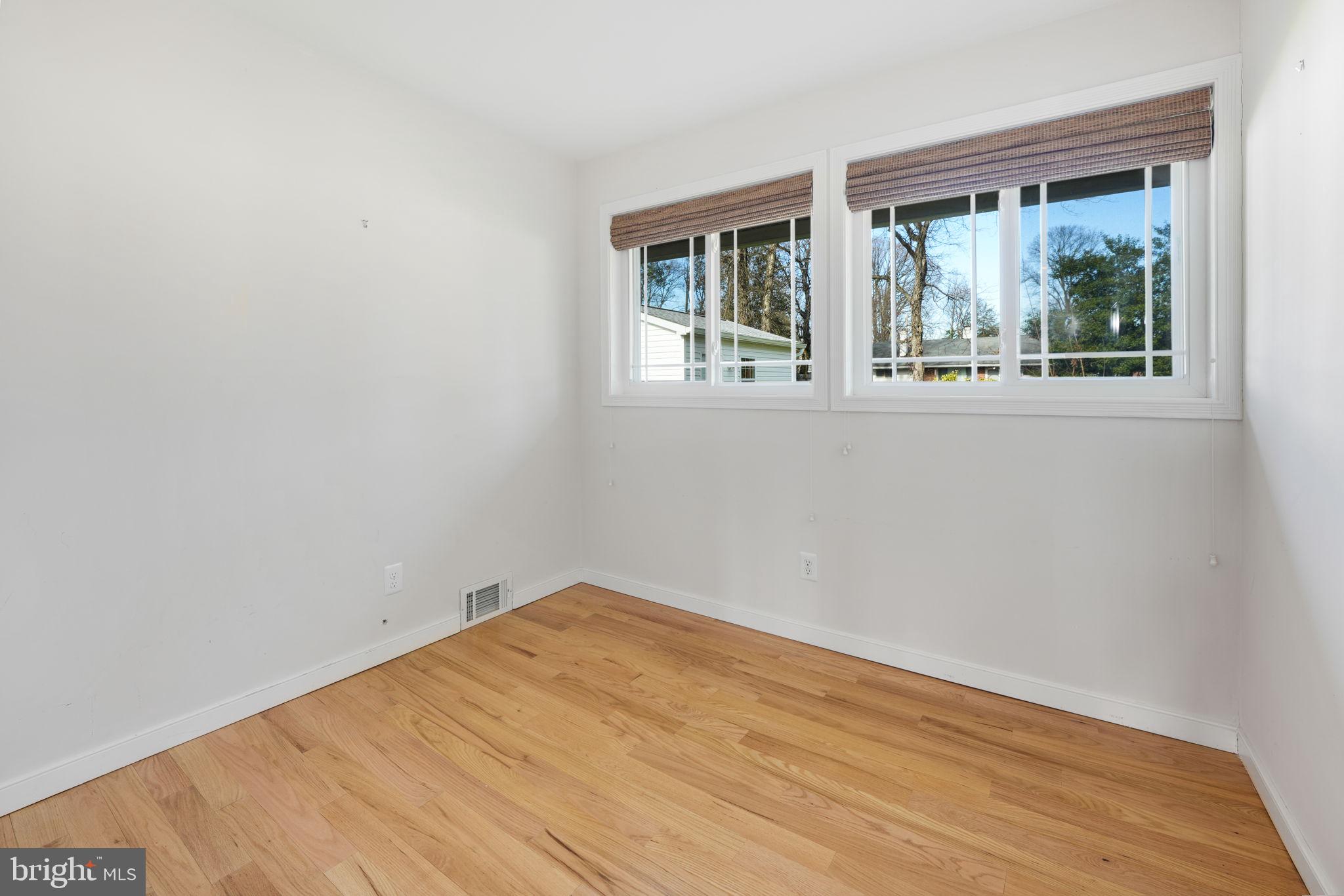 NORTH SPRINGFIELD - Residential