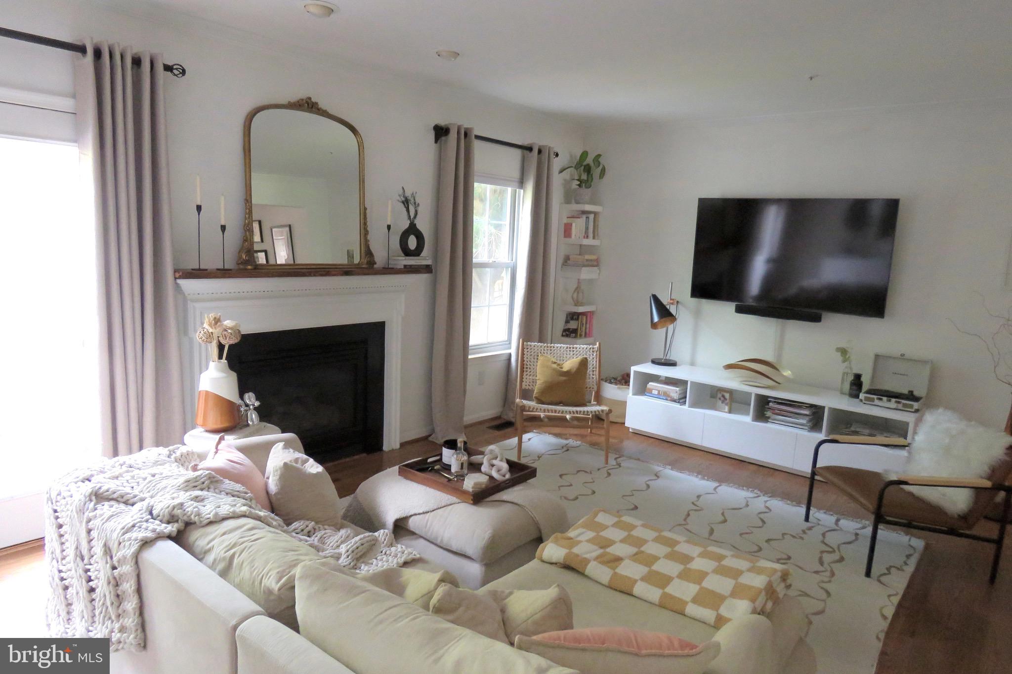 TIDEWATER TOWNS - Residential