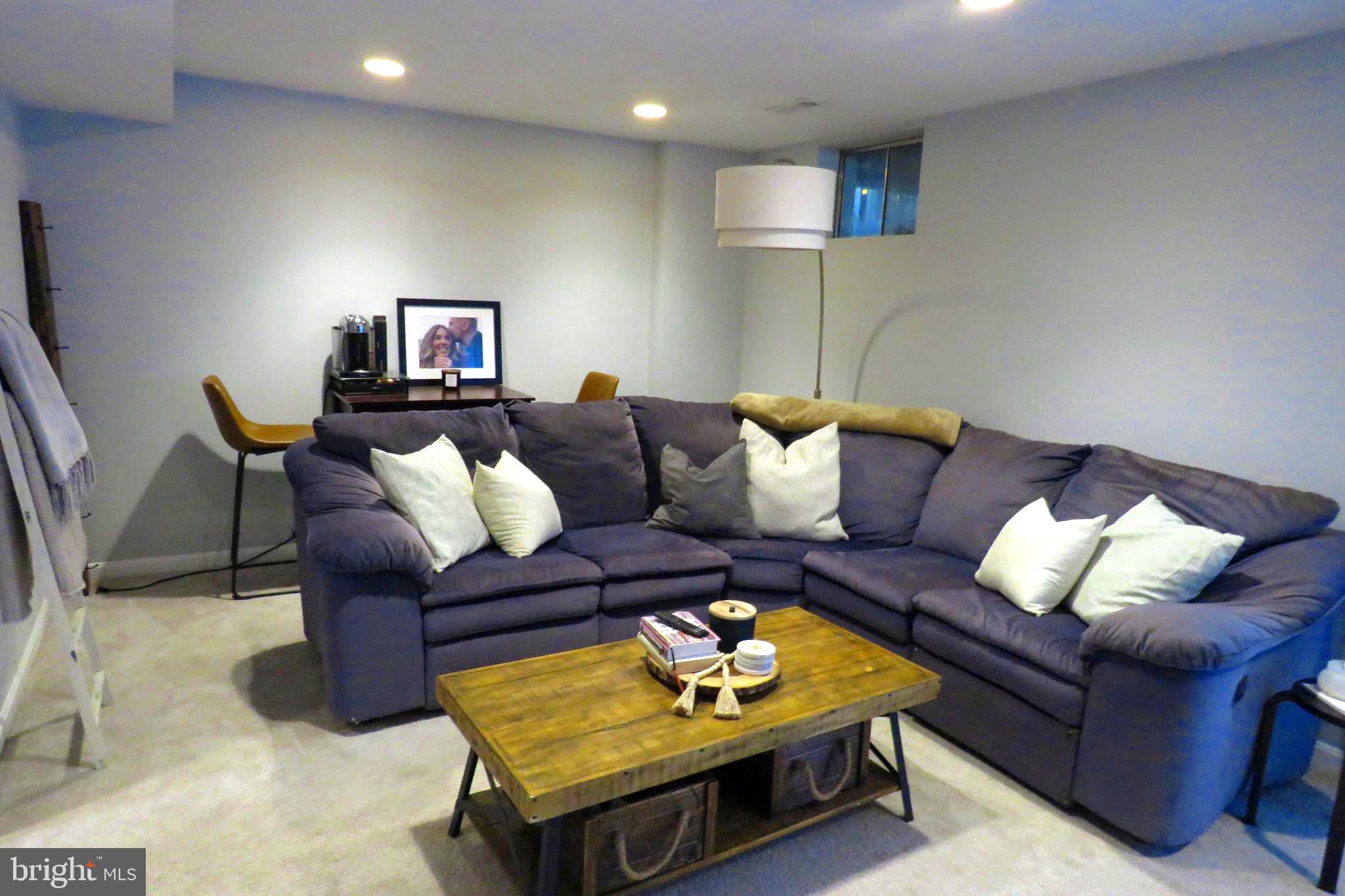 TIDEWATER TOWNS - Residential