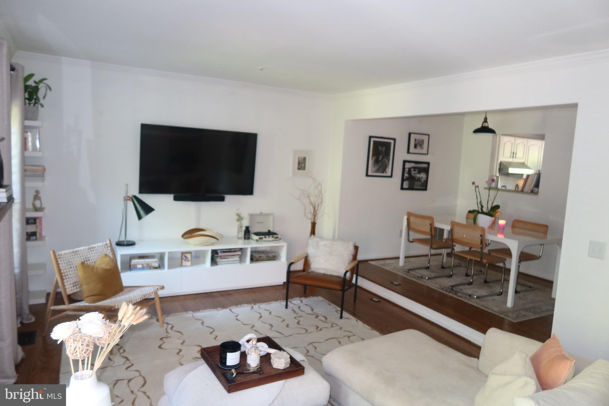 TIDEWATER TOWNS - Residential