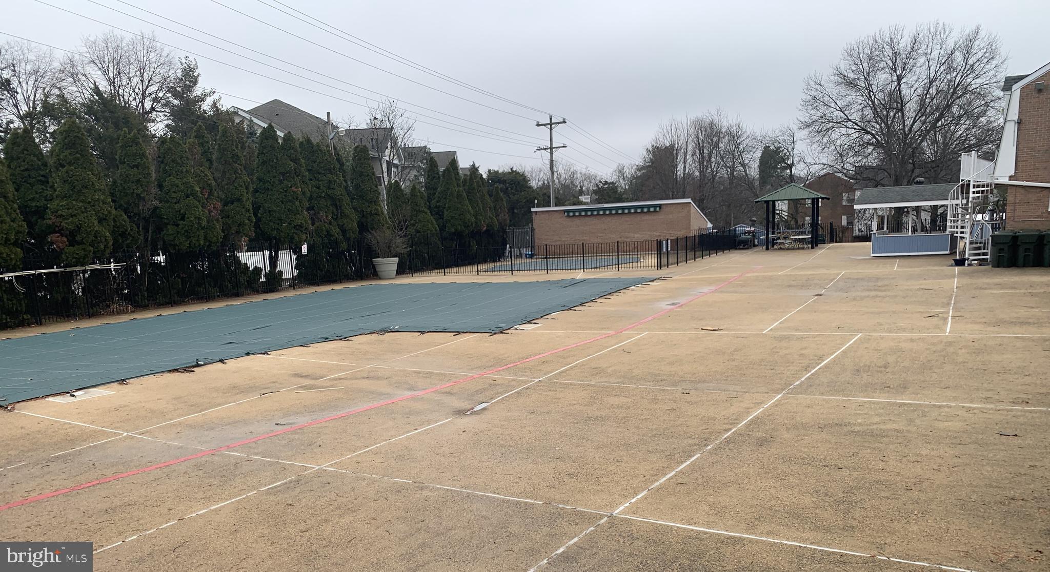 THE MEADOWS - Residential