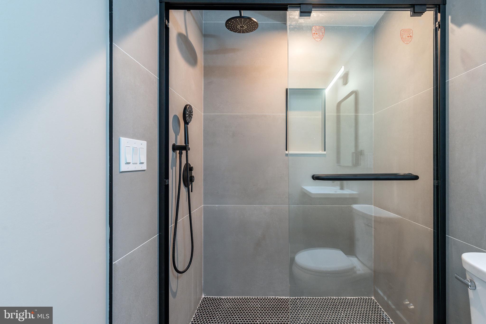 OLDE KENSINGTON - Residential Lease