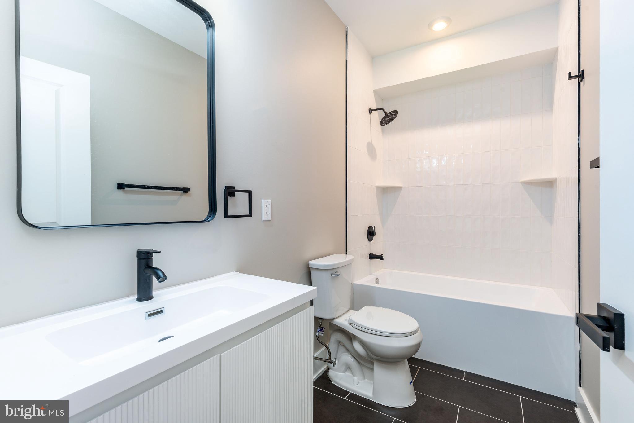 OLDE KENSINGTON - Residential Lease