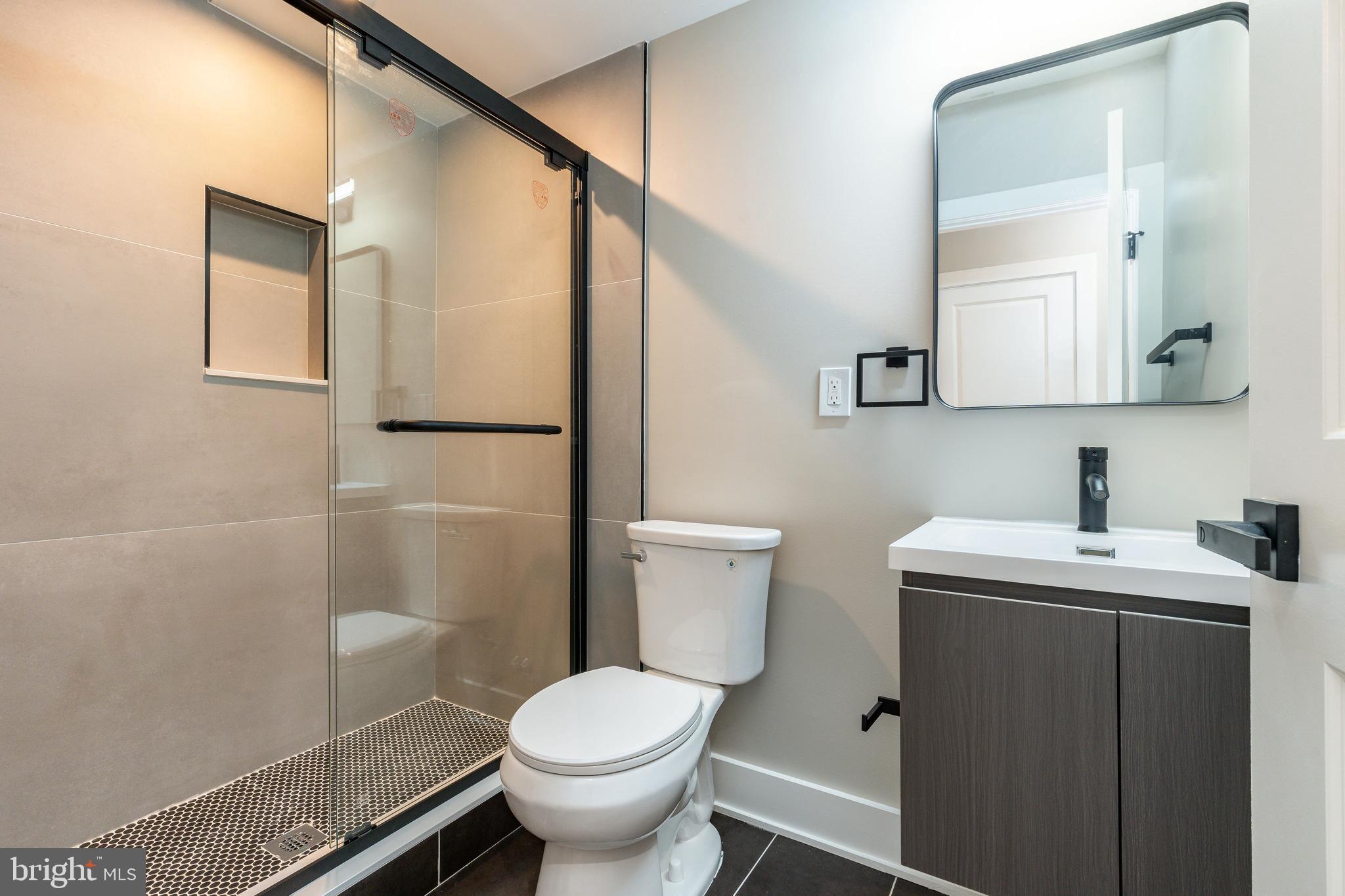 OLDE KENSINGTON - Residential Lease