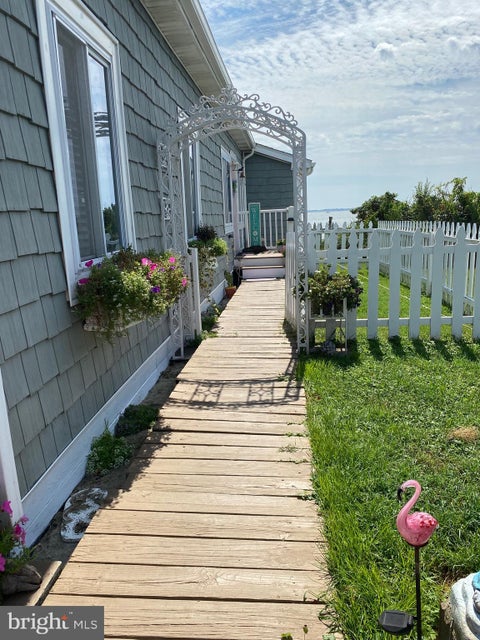 Mobile Home For Sale - 35748 E River Drive<br/> MILLSBORO, DE 19966
