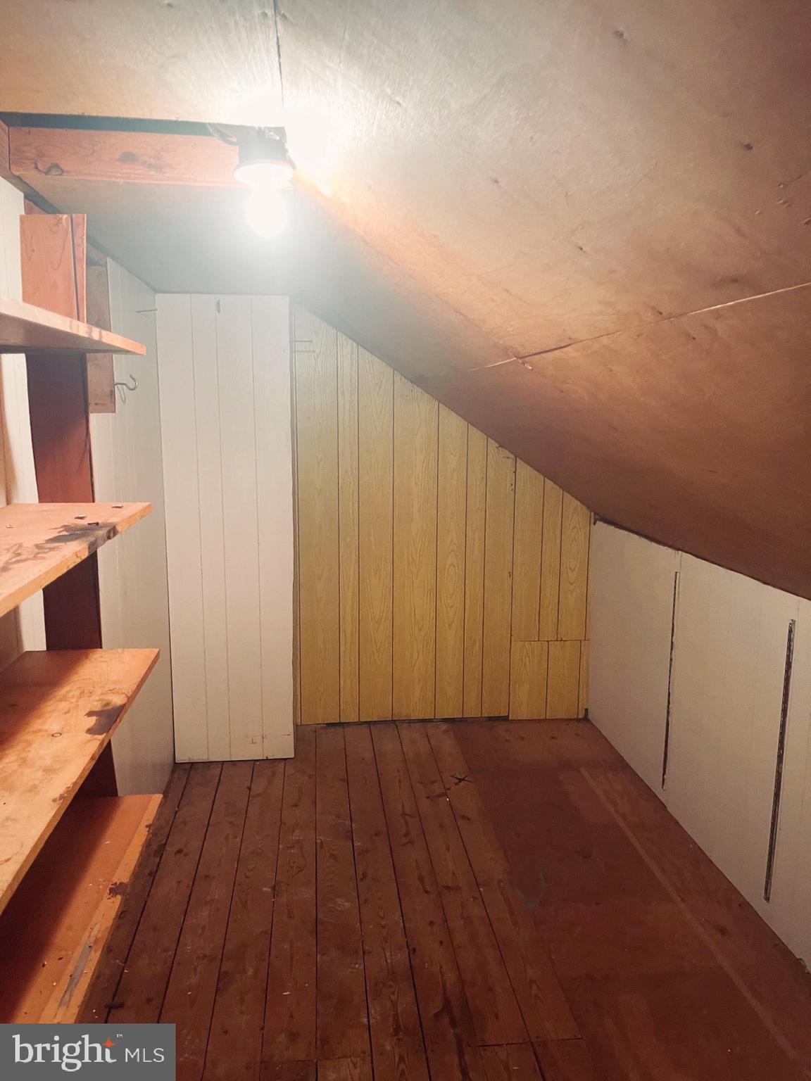 LAURAVILLE HISTORIC DISTRICT - Residential