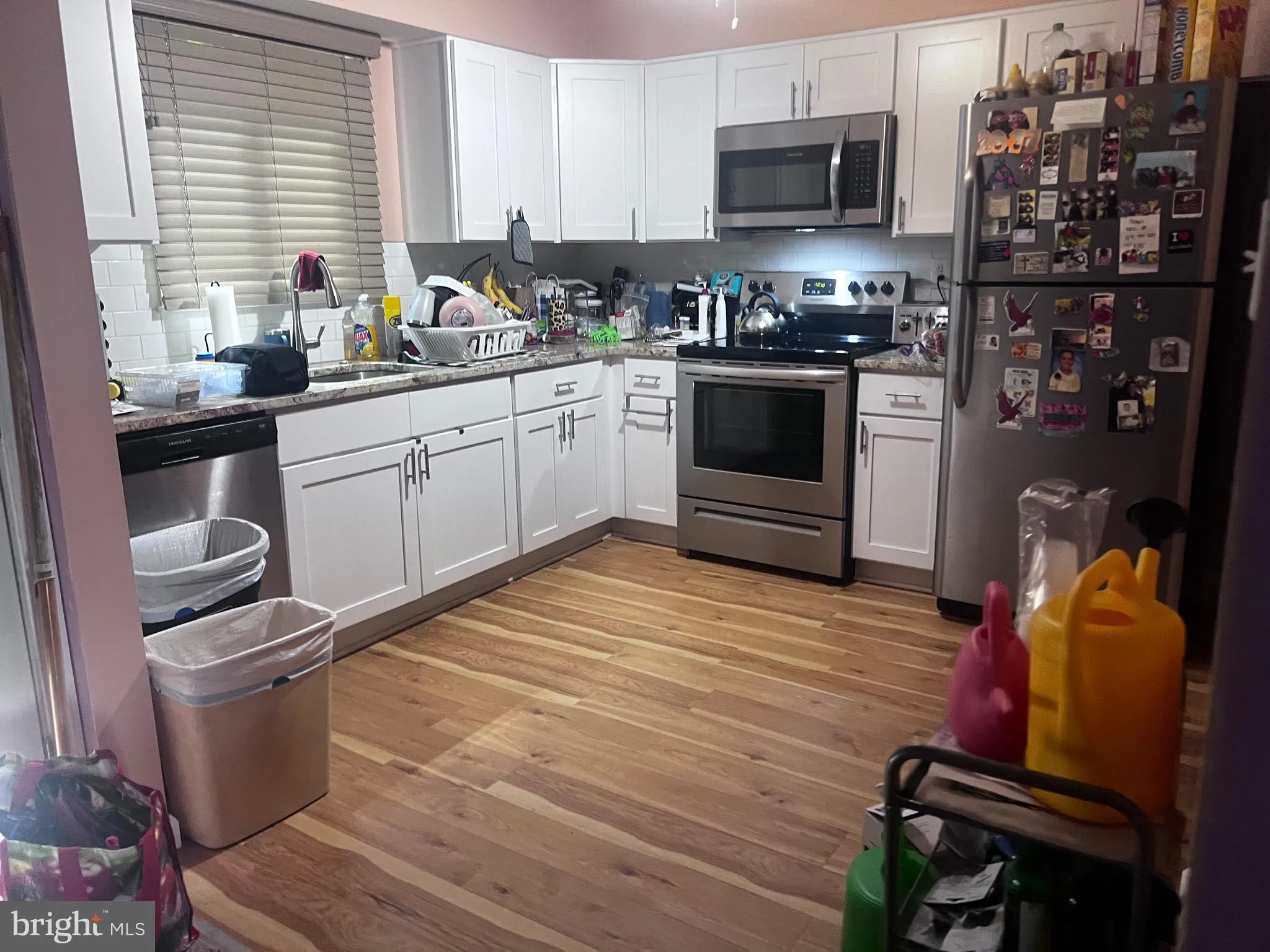 Sicklerville, New Jersey 08081, United States, 3 Bedrooms Bedrooms, ,2 BathroomsBathrooms,Residential,Pending,40068