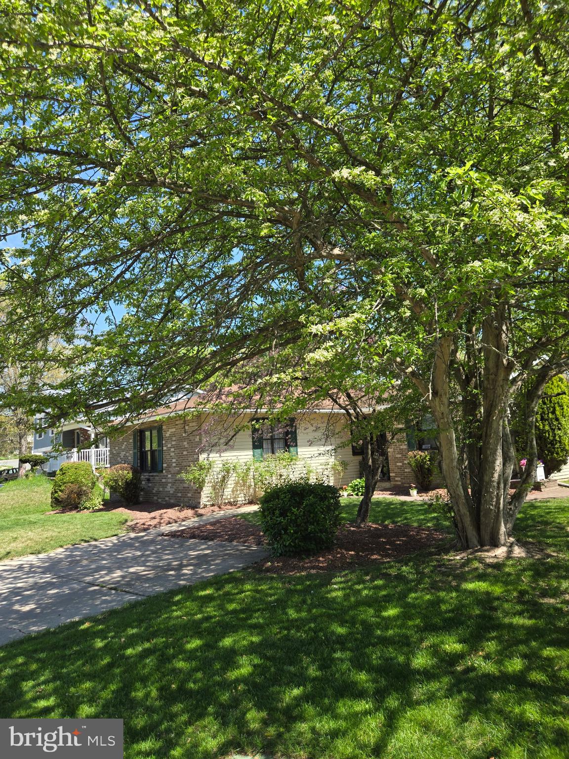 4411 MACWORTH PLACE