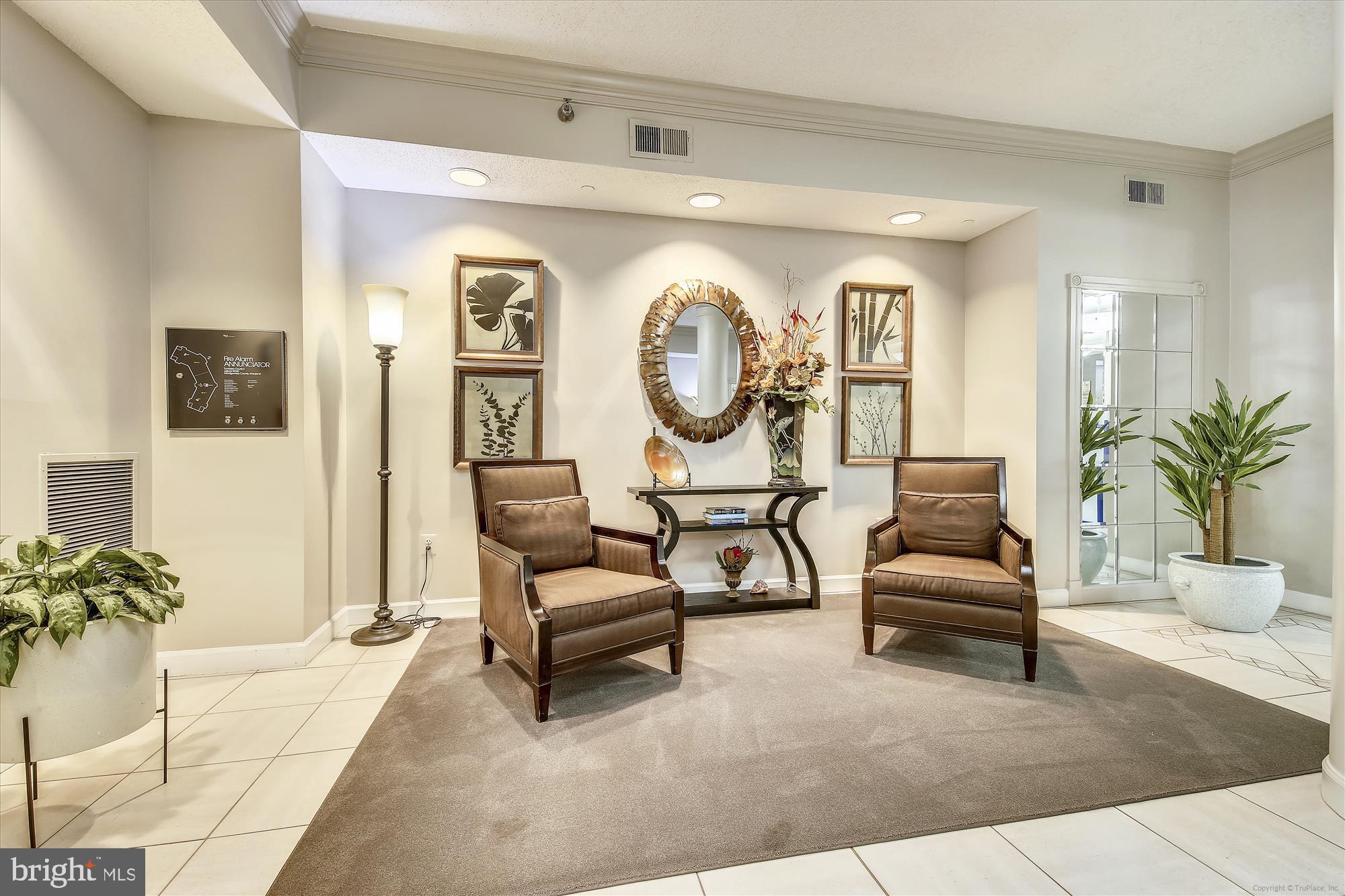 TURNBERRY COURTS AT LEIS - Residential Lease