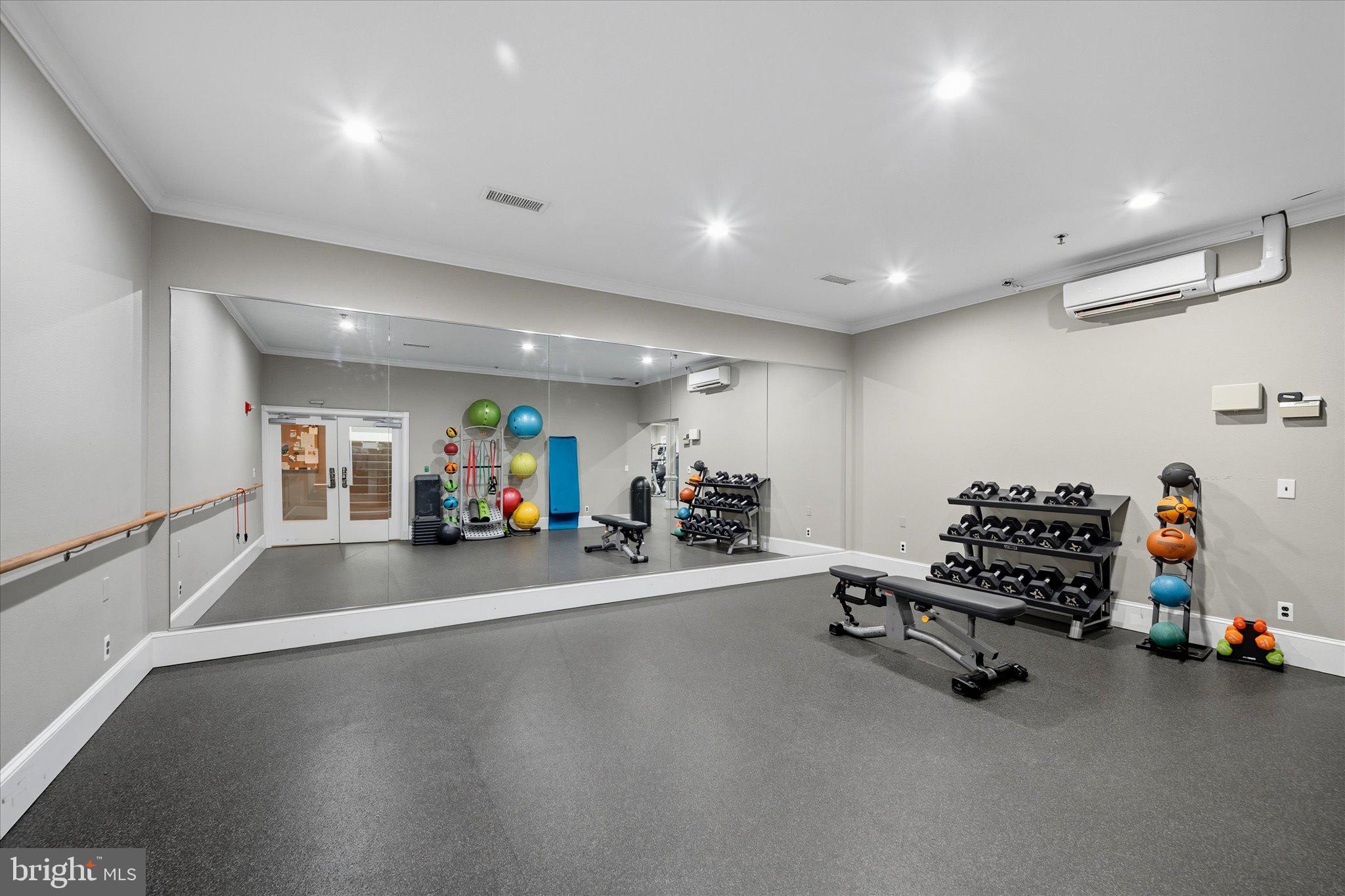 GATES OF MCLEAN - Residential Lease