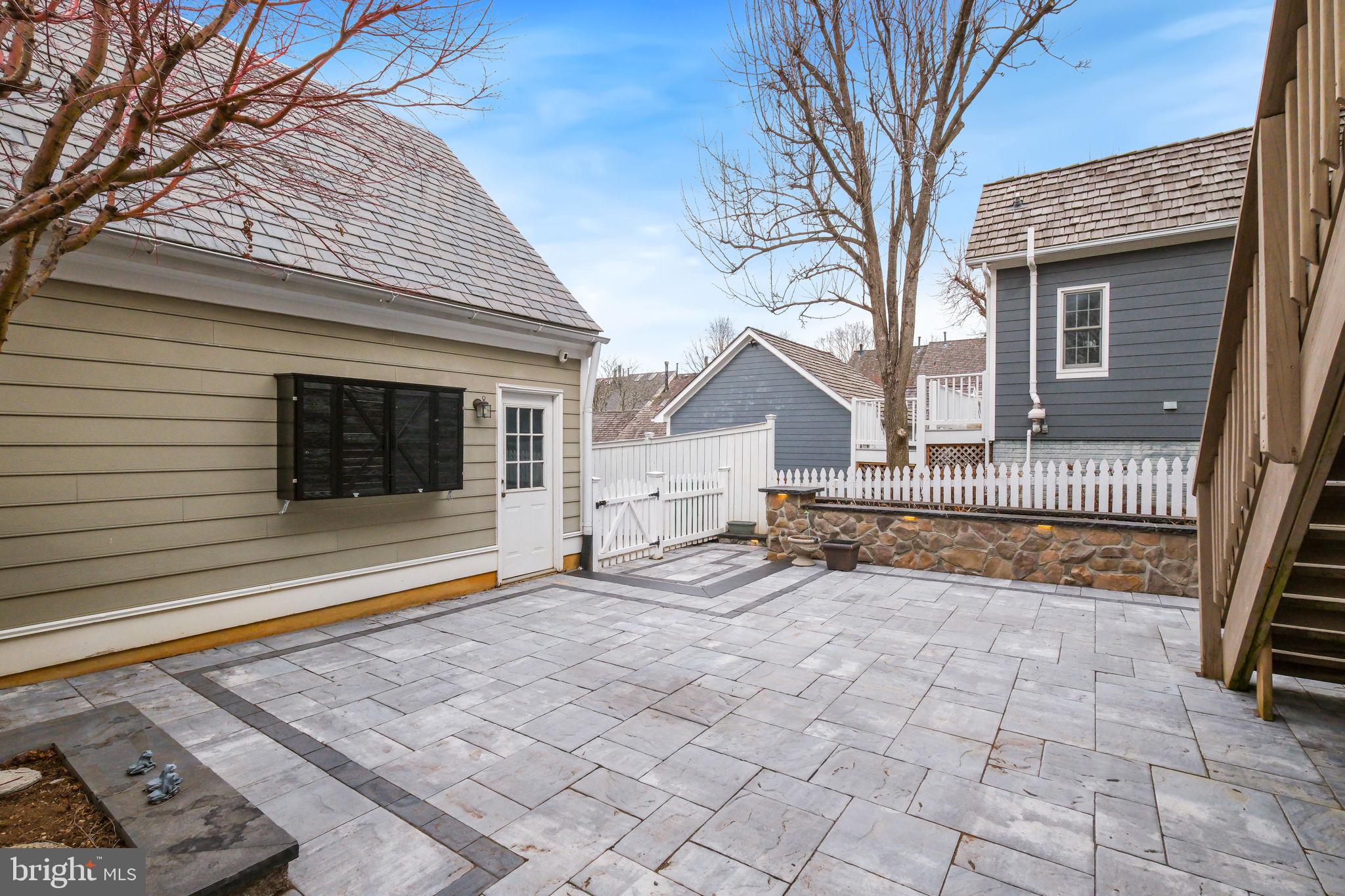 KENTLANDS - Residential