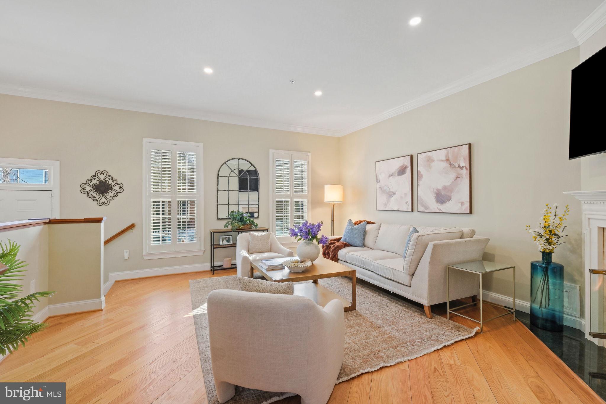 KENTLANDS - Residential