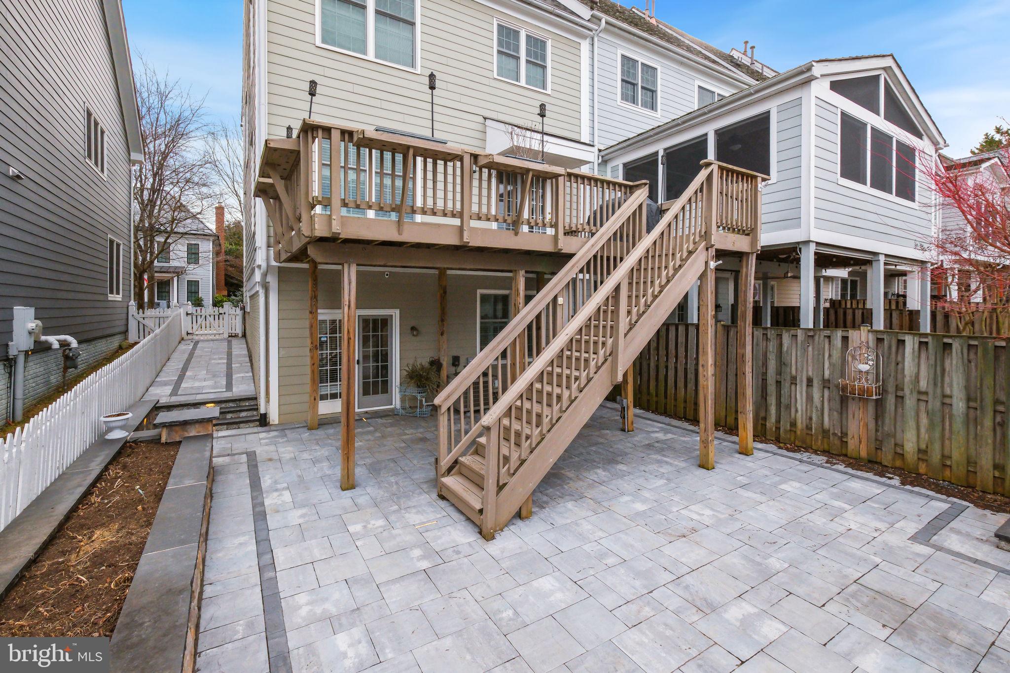 KENTLANDS - Residential