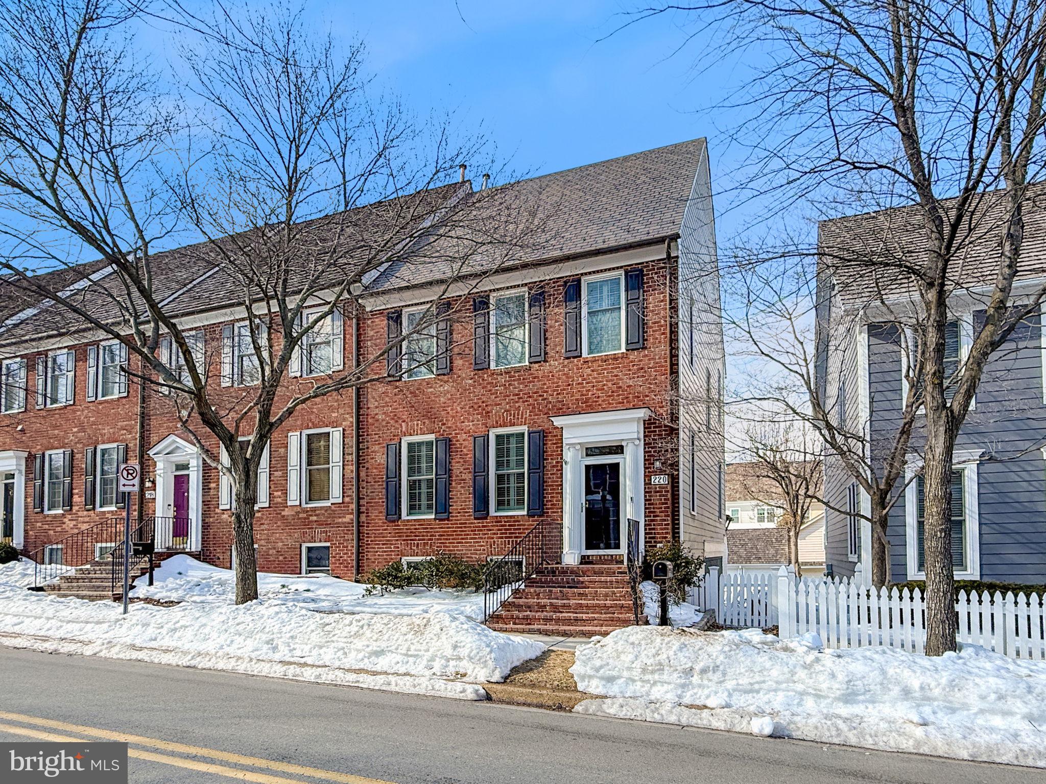 KENTLANDS - Residential